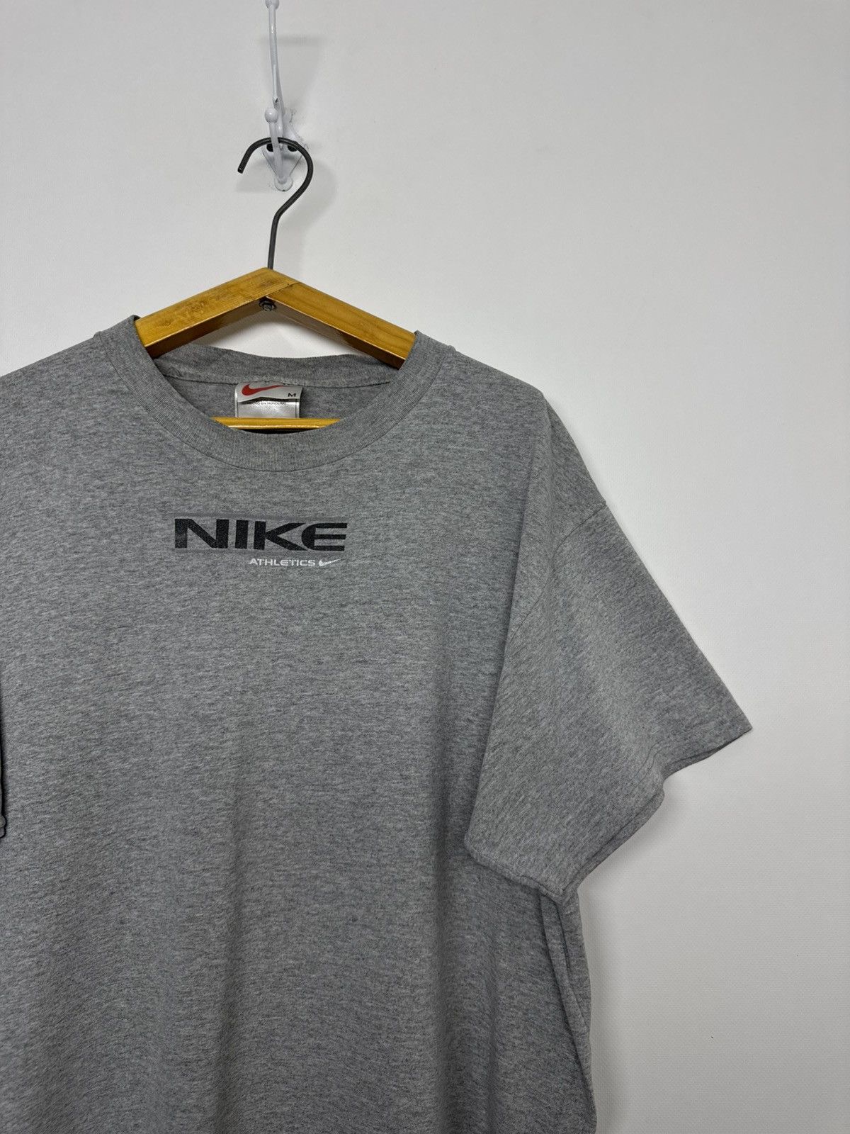 Nike Vintage Y2k Nike Logo Swoosh T-shirt Size M / US 6-8 / IT 42-44 - 5 Thumbnail