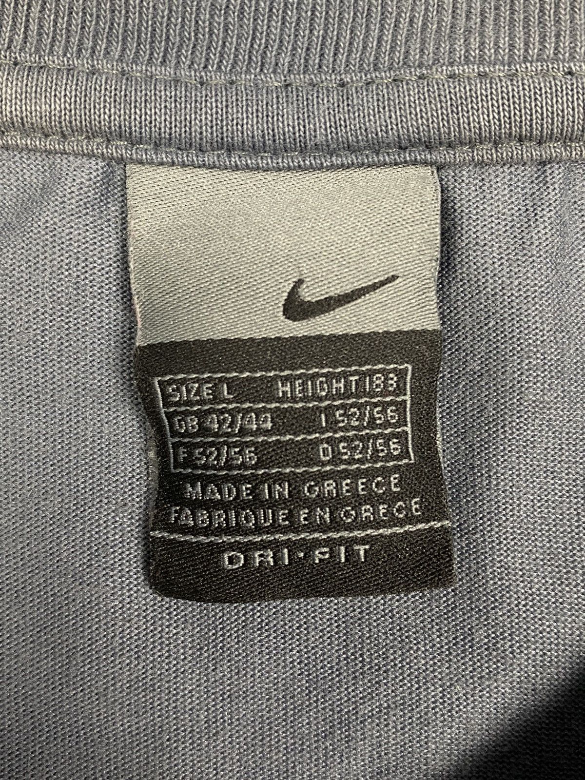 Nike × Vintage Vintage Nike Training 365 Center Logo Tee Size US L / EU 52-54 / 3 - 8 Thumbnail