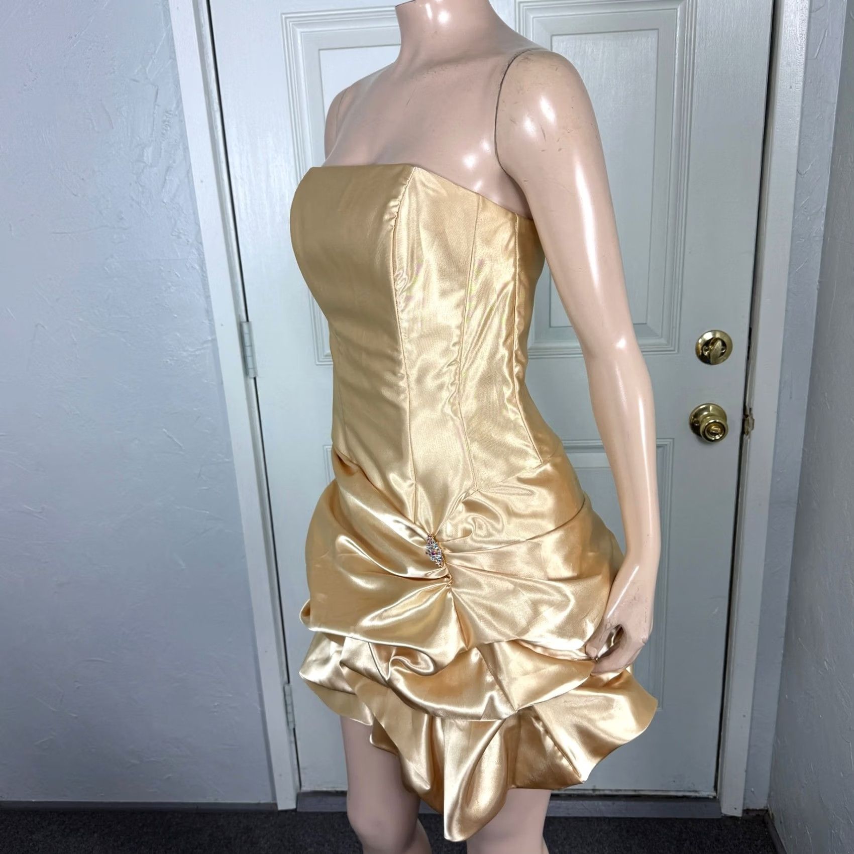 Jessica McClintock VINTAGE Jessica McClintock Dress Ball Gown XS Gold 1990s Party/Cocktail Strapless Mini 5/6 Size XS / US 0-2 / IT 36-38 - 3 Thumbnail