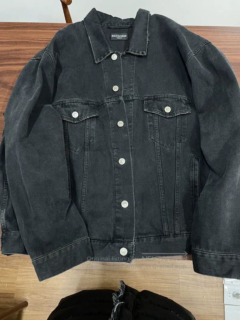Balenciaga Balenciaga Spray Painted Double B Glow in the Dark Denim J Size US XS / EU 42 / 0 - 3 Thumbnail