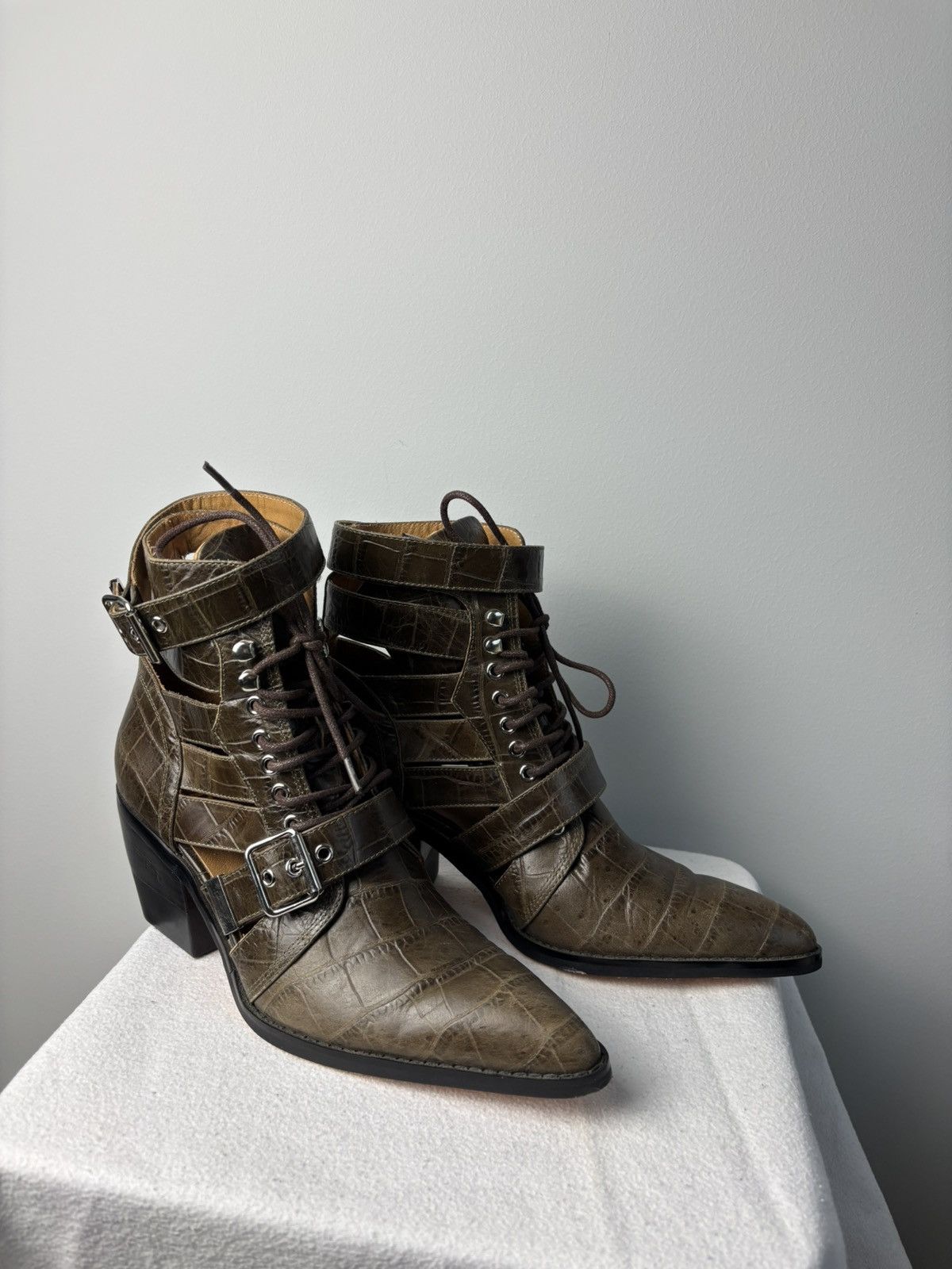 Designer Vintage Italian REAL leather belted boots Chloe style Size US 8.5 / IT 38.5 - 7 Thumbnail