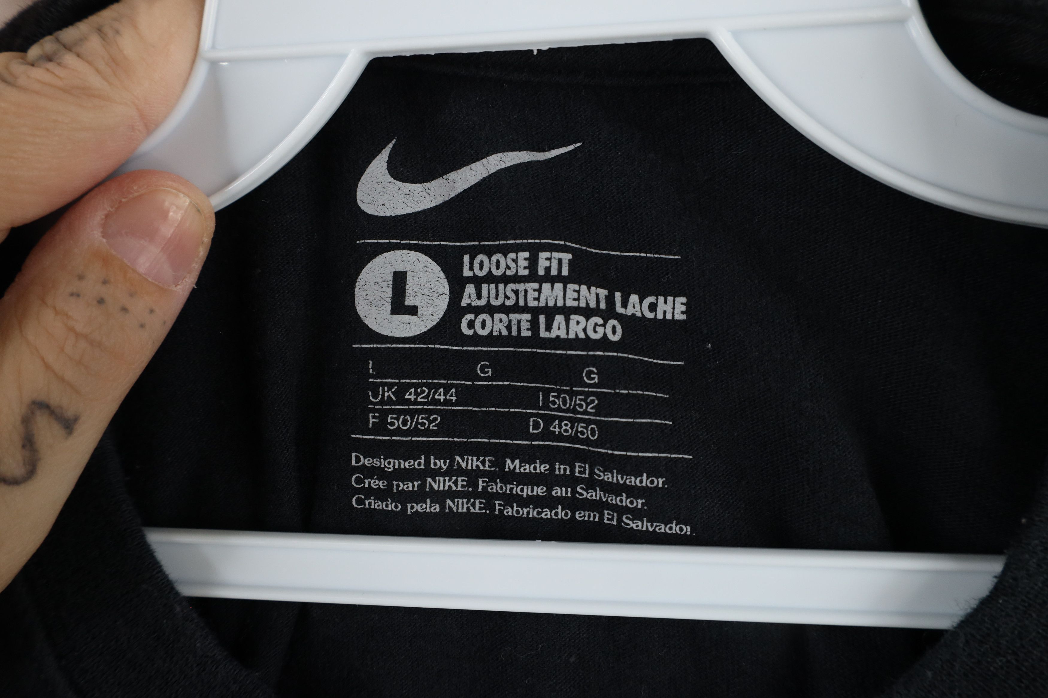 Nike × Vintage Vintage Nike Basketball Travis Scott Center Swoosh T-Shirt Size US L / EU 52-54 / 3 - 5 Thumbnail