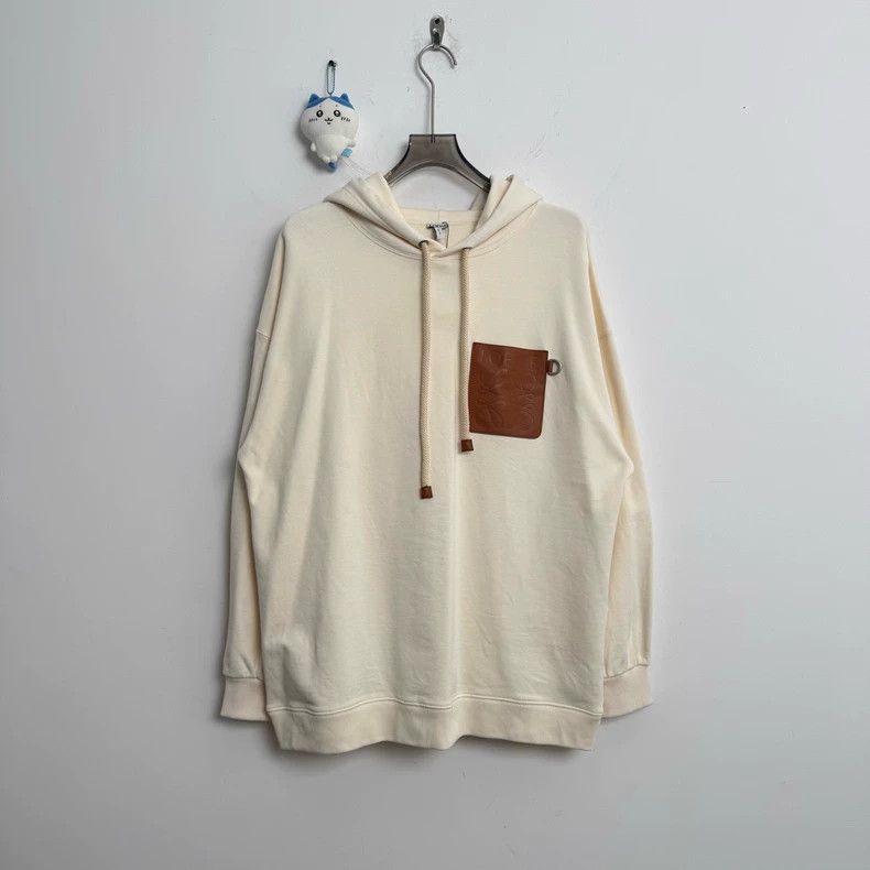 Loewe LOEWE Chest leather logo hoodie Size XL / US 12-14 / IT 48-50 - 1 Thumbnail