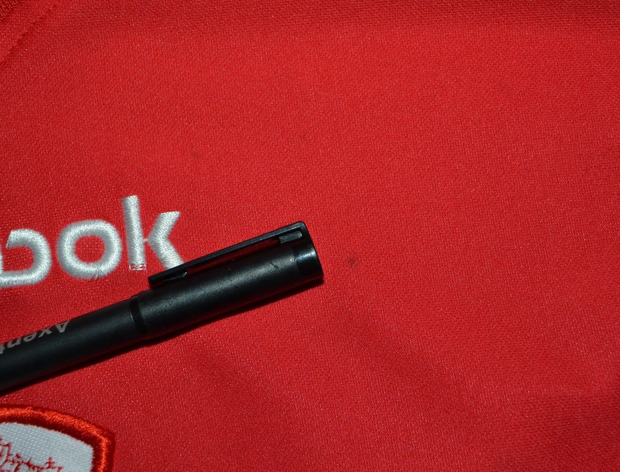 Reebok REEBOK LIVERPOOL ENGLAND 2000/2002 HOME FOOTBAL SHIRT JERSEY Size US XL / EU 56 / 4 - 6 Thumbnail