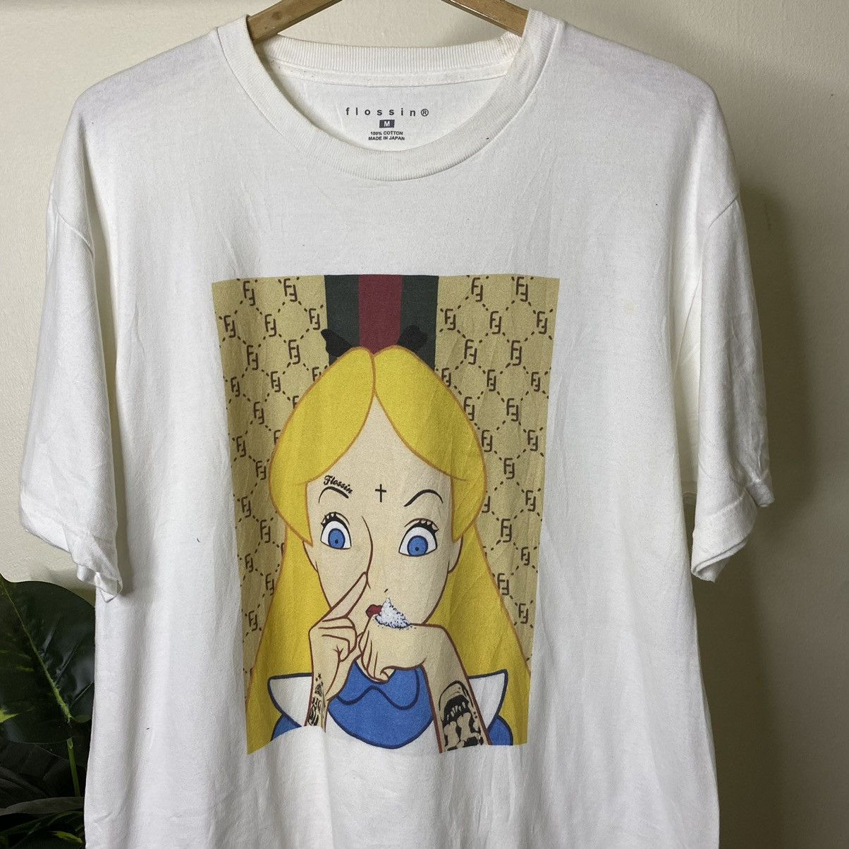 Japanese Brand Flossin Alice x Gucci Parody Humor Tee Made in Japan Size US M / EU 48-50 / 2 - 2 Thumbnail