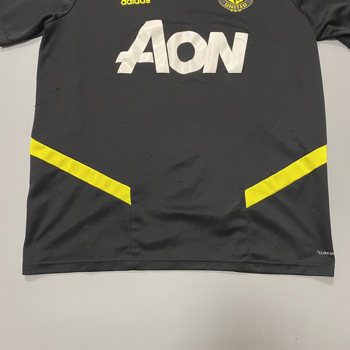 Adidas Manchester United Training Jersey 2019 Size M Black Football Size US M / EU 48-50 / 2 - 3 Thumbnail