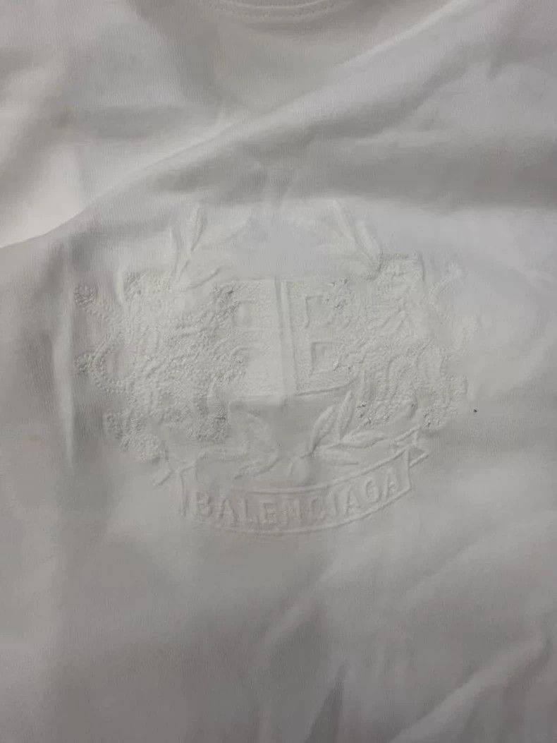 Balenciaga Balenciaga Embroidered short sleeve 2501-Nextarrow Size US XS / EU 42 / 0 - 3 Thumbnail