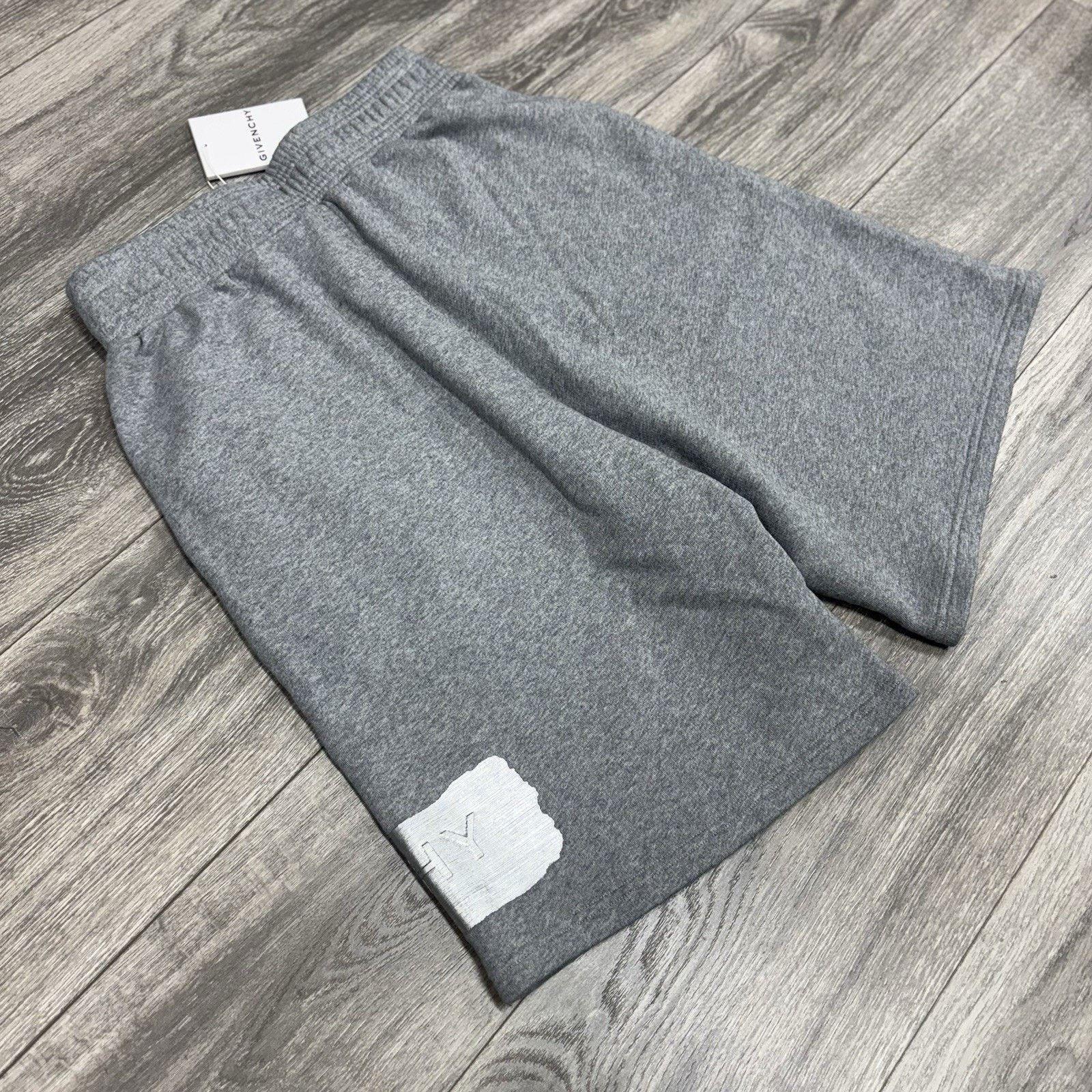 Givenchy Givenchy Latex Band Shorts ' Light Grey Melange ' | NEW! Size US 34 / EU 50 - 9 Thumbnail
