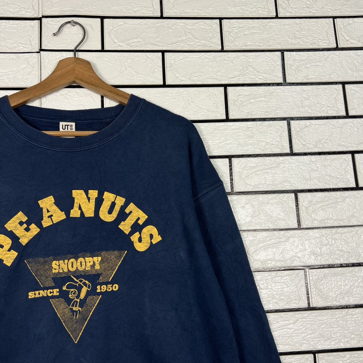Peanuts PEANUTS SNOOPY Big Logo Crewneck Sweatshirt #4252-C193 Size US M / EU 48-50 / 2 - 5 Thumbnail