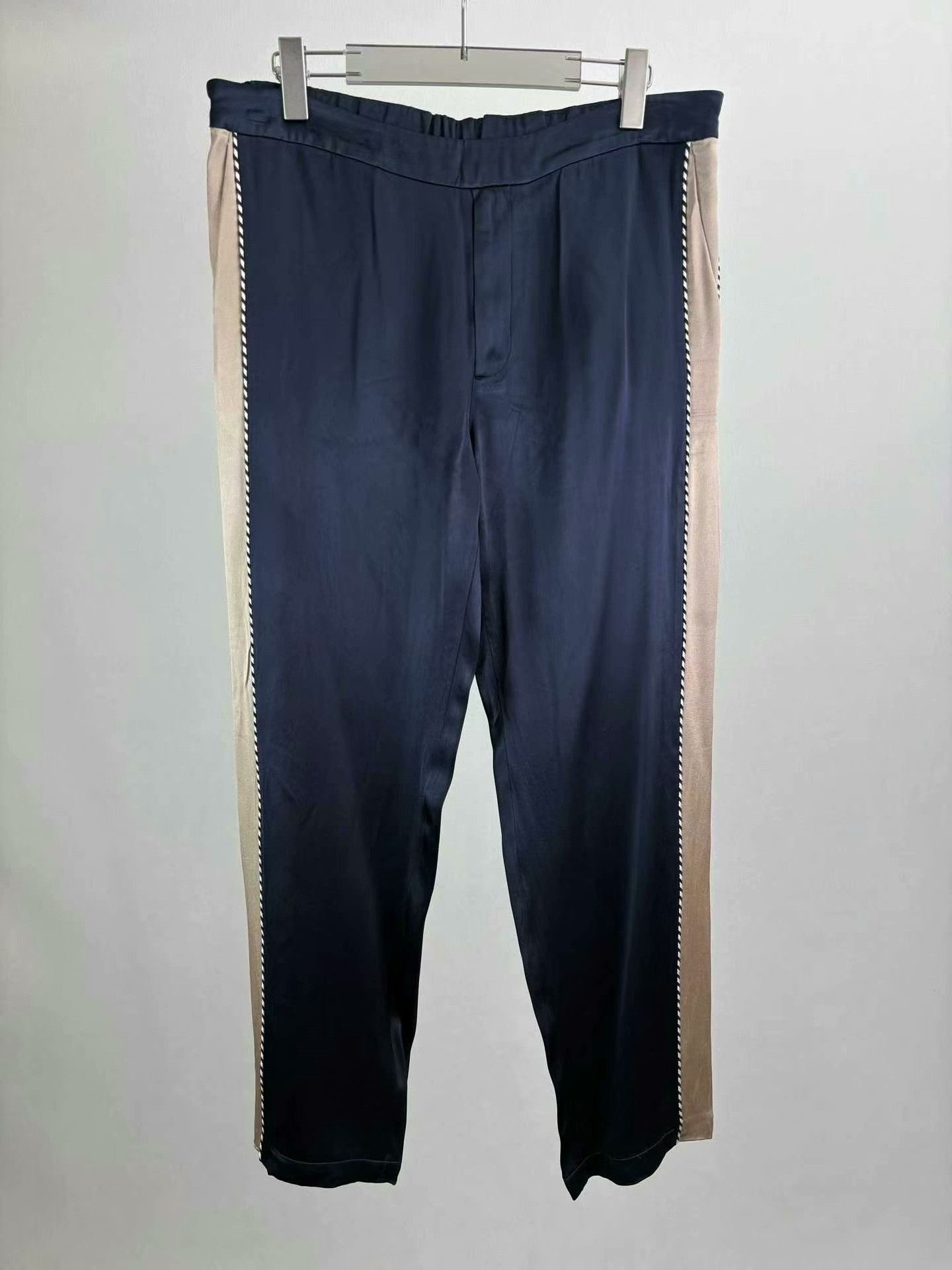 Louis Vuitton Louis Vuitton Side Stripe Trousers 42 Size US 26 / EU 42 - 1 Thumbnail