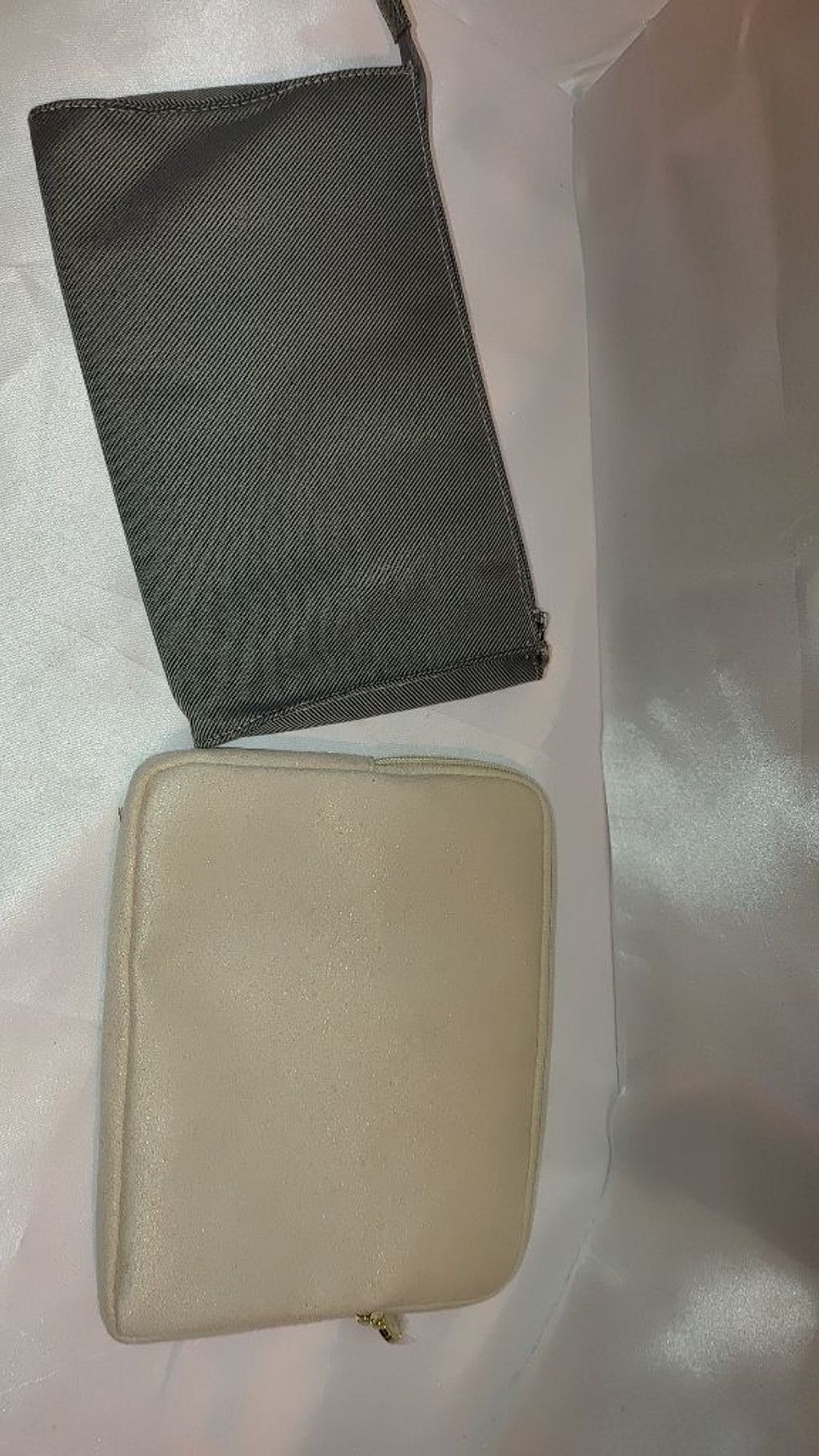 Bvlgari BVLGARI for Emirates Travel Makeup Bags x2 Size ONE SIZE - 8 Thumbnail