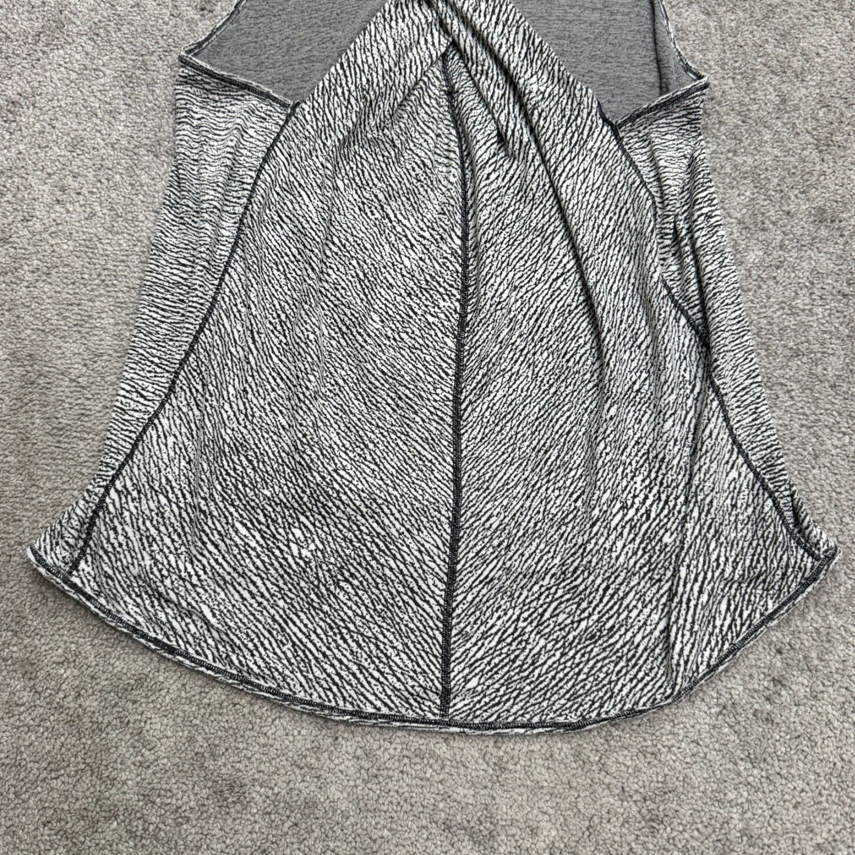 Lululemon Lululemon Wild Tank Shirt Women 6 Gray Racerback Halter Draped Activewear Gym Yoga Ladies Size 6 Gray Athletic Womens Size M / US 6-8 / IT 42-44 - 5 Thumbnail