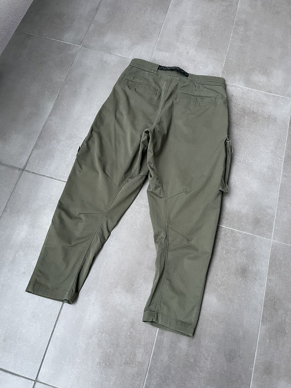 Nike ACG Nike ACG X Errolson Hugh Technical Swamp Green Cargo Pants Size US 30 / EU 46 - 14 Thumbnail