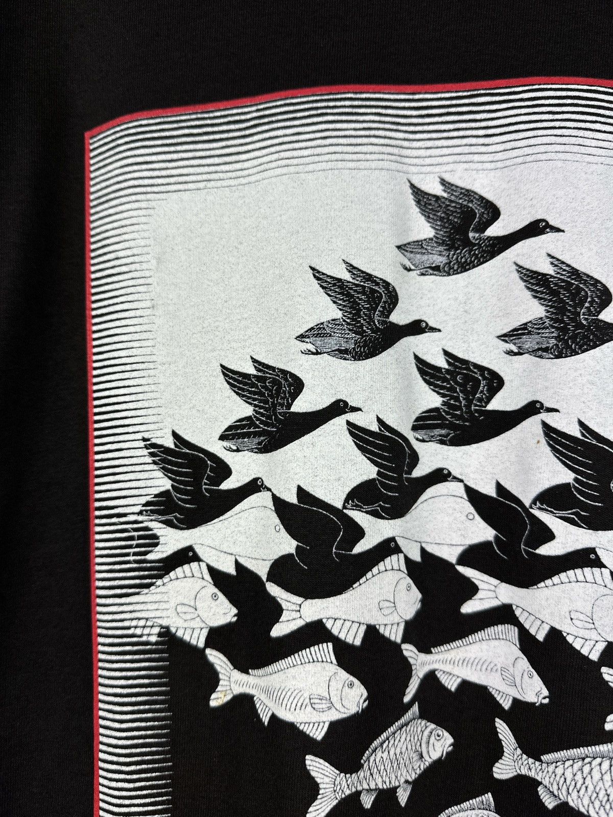 Vintage Vintage MC Escher “Ski & Water” Art T-Shirt Black Size US XL / EU 56 / 4 - 12 Thumbnail