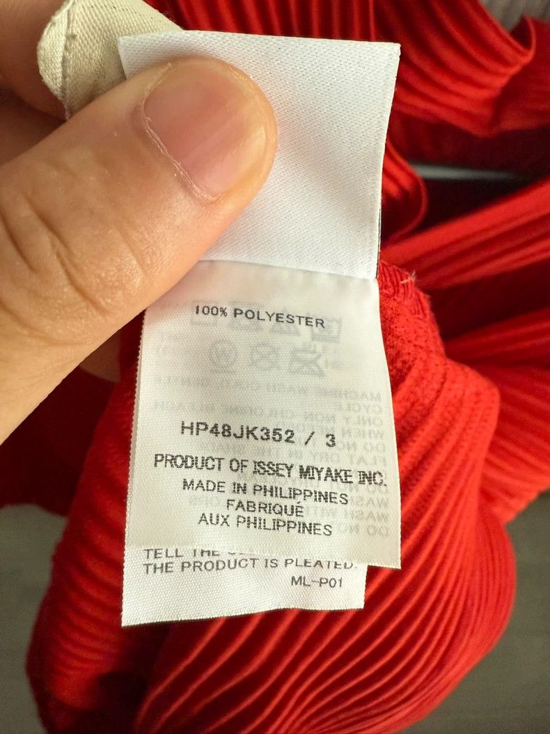 Issey Miyake Issey Miyake size:3 Red pleated cardigan Size S / US 4 / IT 40 - 3 Thumbnail