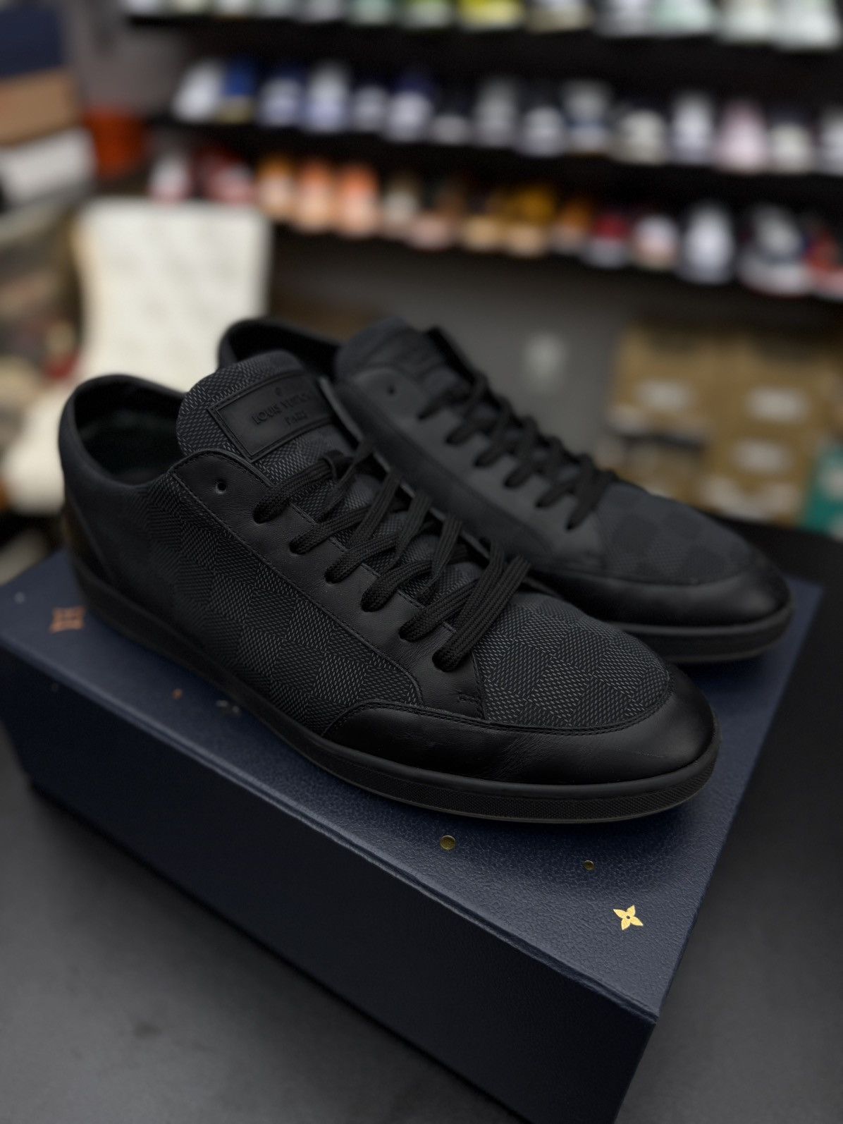 Louis Vuitton Louis Vuitton Black Monogram Sneakers Size 10UK/11US Size US 11 / EU 44 - 3 Thumbnail