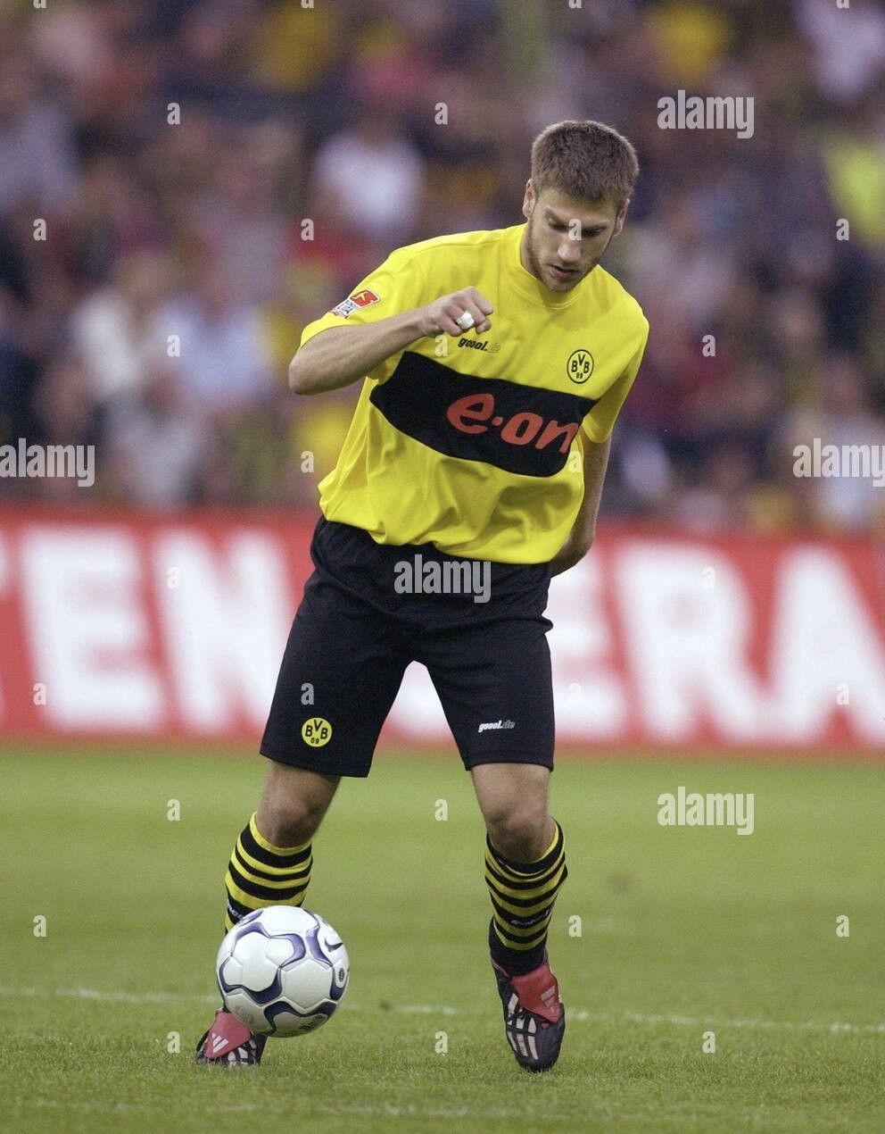 Vintage Frings #8 Borussia Dortmund 2001-2003 Vintage Soccer Jersey Size US XL / EU 56 / 4 - 3 Thumbnail