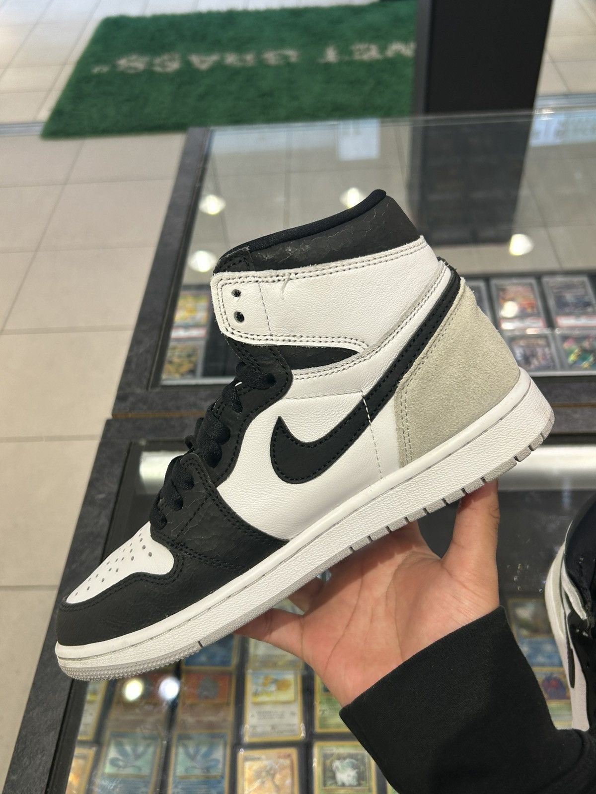 Jordan Brand Jordan 1 high bleached coral Size US 7.5 / EU 40-41 - 7 Thumbnail
