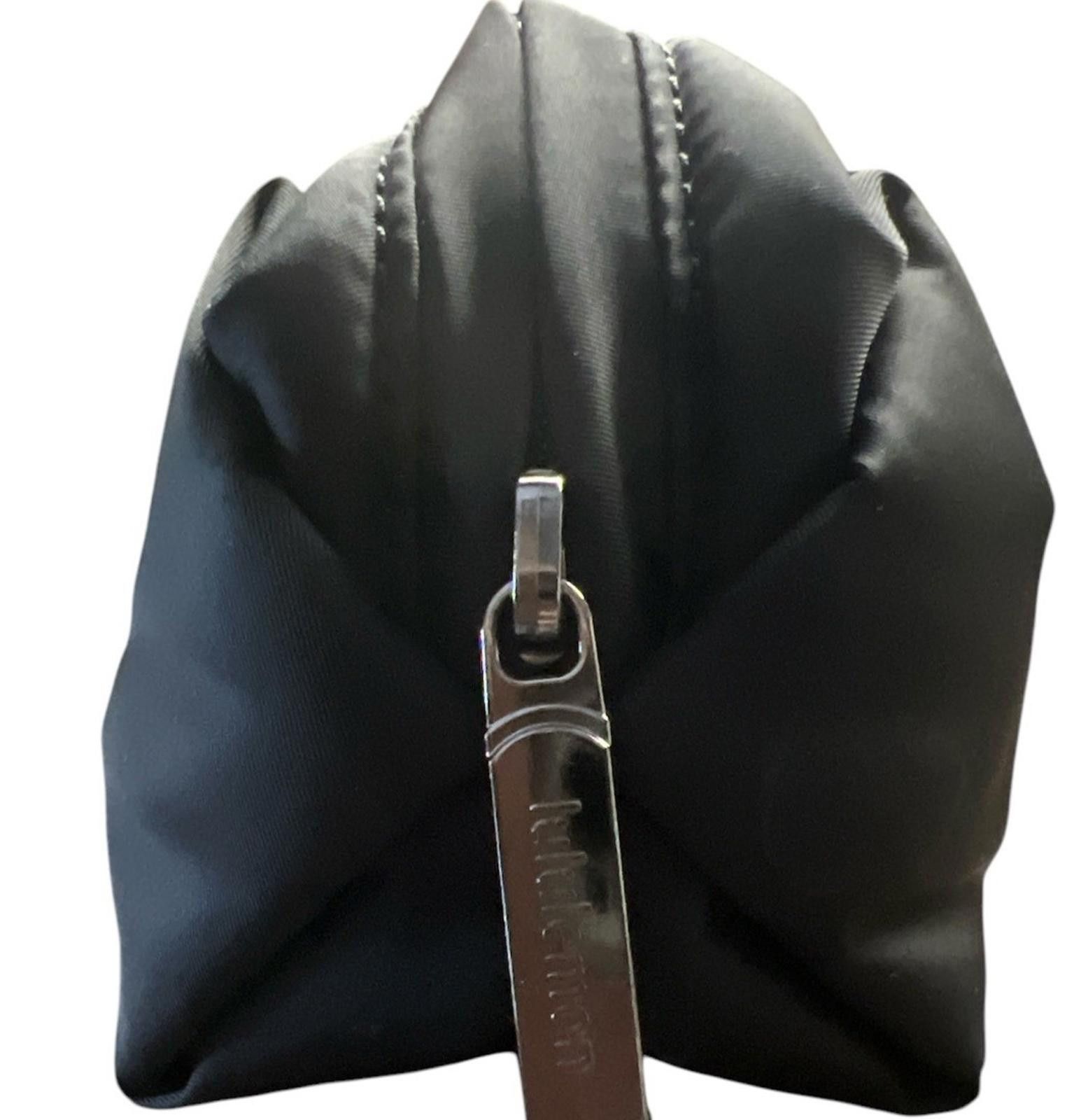 Lululemon NWT Lululemon Go Getter Zip Pouch Mini Velour ~ Black Size ONE SIZE - 4 Thumbnail