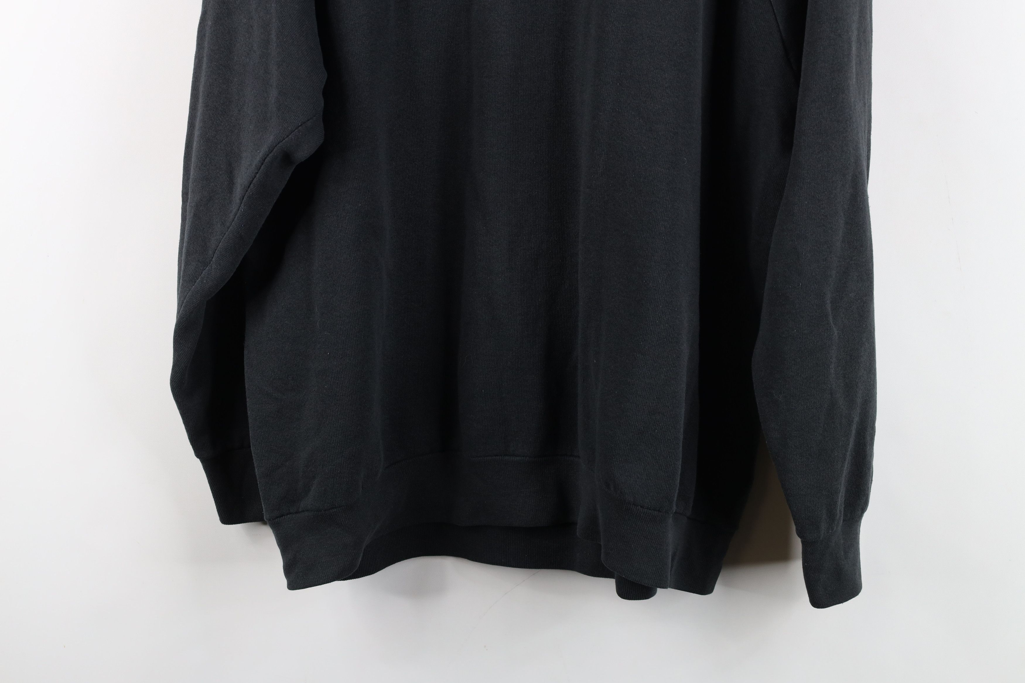 Vintage Vintage 90s Streetwear Blank Crewneck Sweatshirt Black USA Size US L / EU 52-54 / 3 - 14 Thumbnail