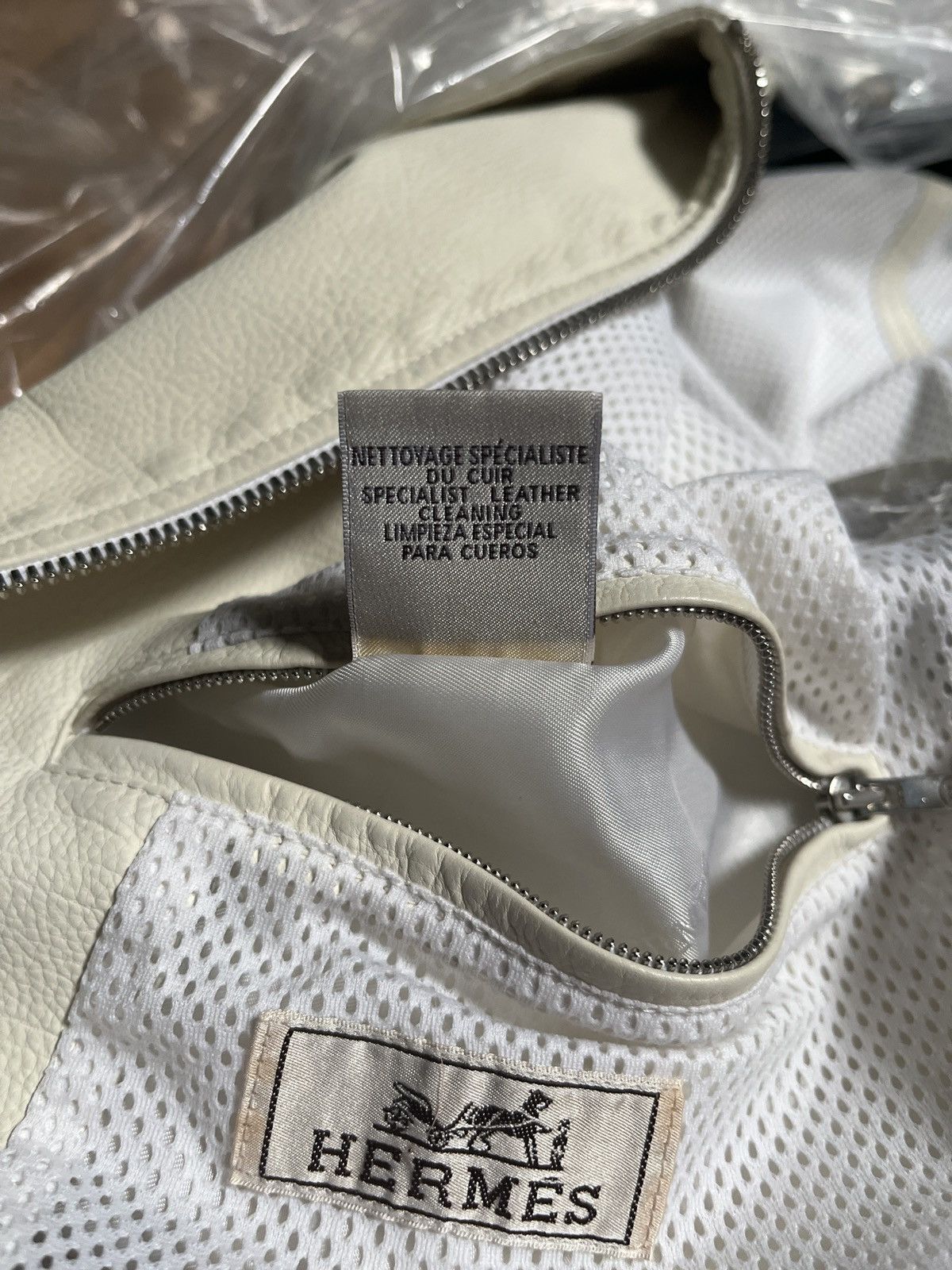 Hermes Hermes white leather jacket very light Size US L / EU 52-54 / 3 - 24 Thumbnail