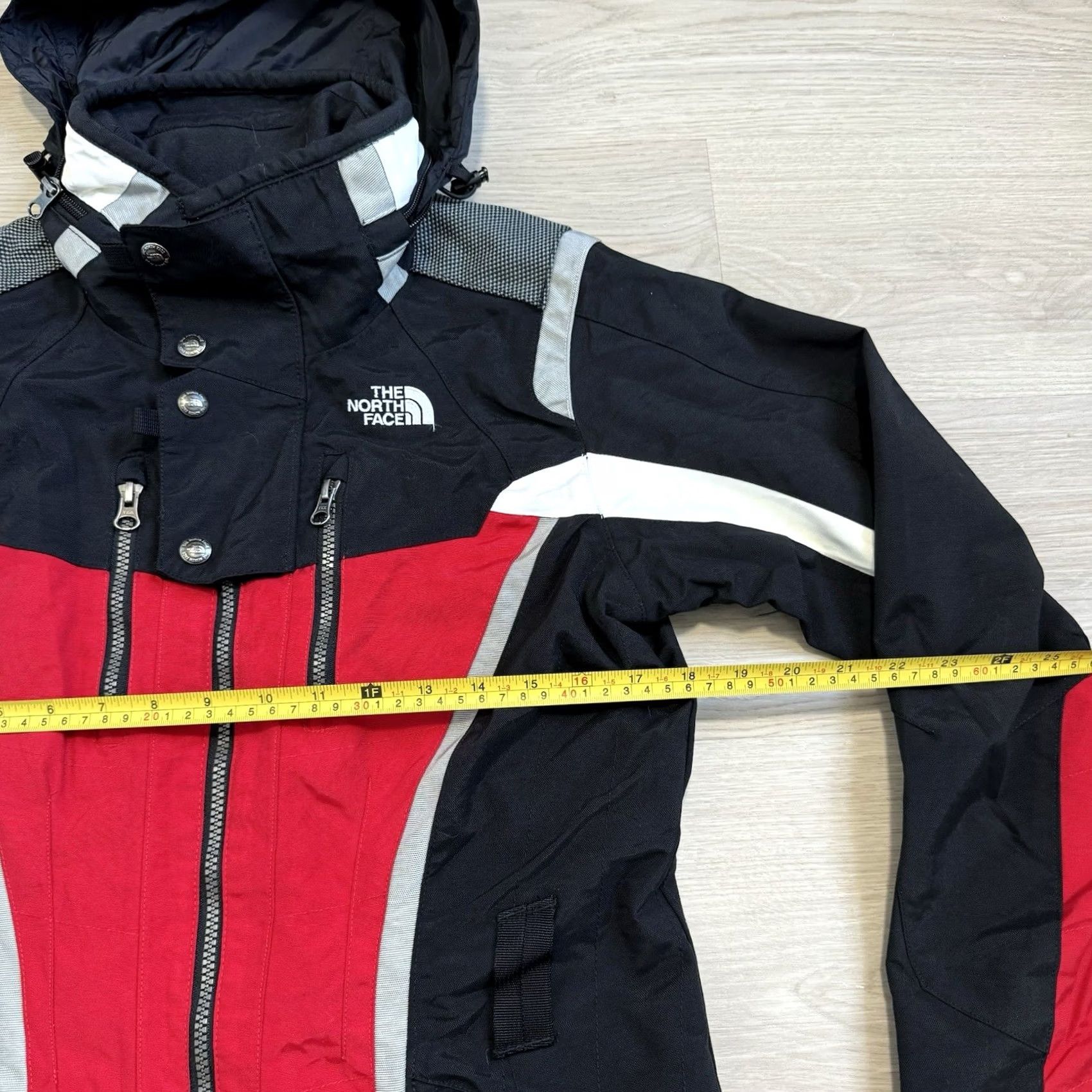 The North Face VINTAGE The North Face Steep Tech Jacket Womens Small Red Black White Belted Ski EUC Size S / US 4 / IT 40 - 7 Thumbnail