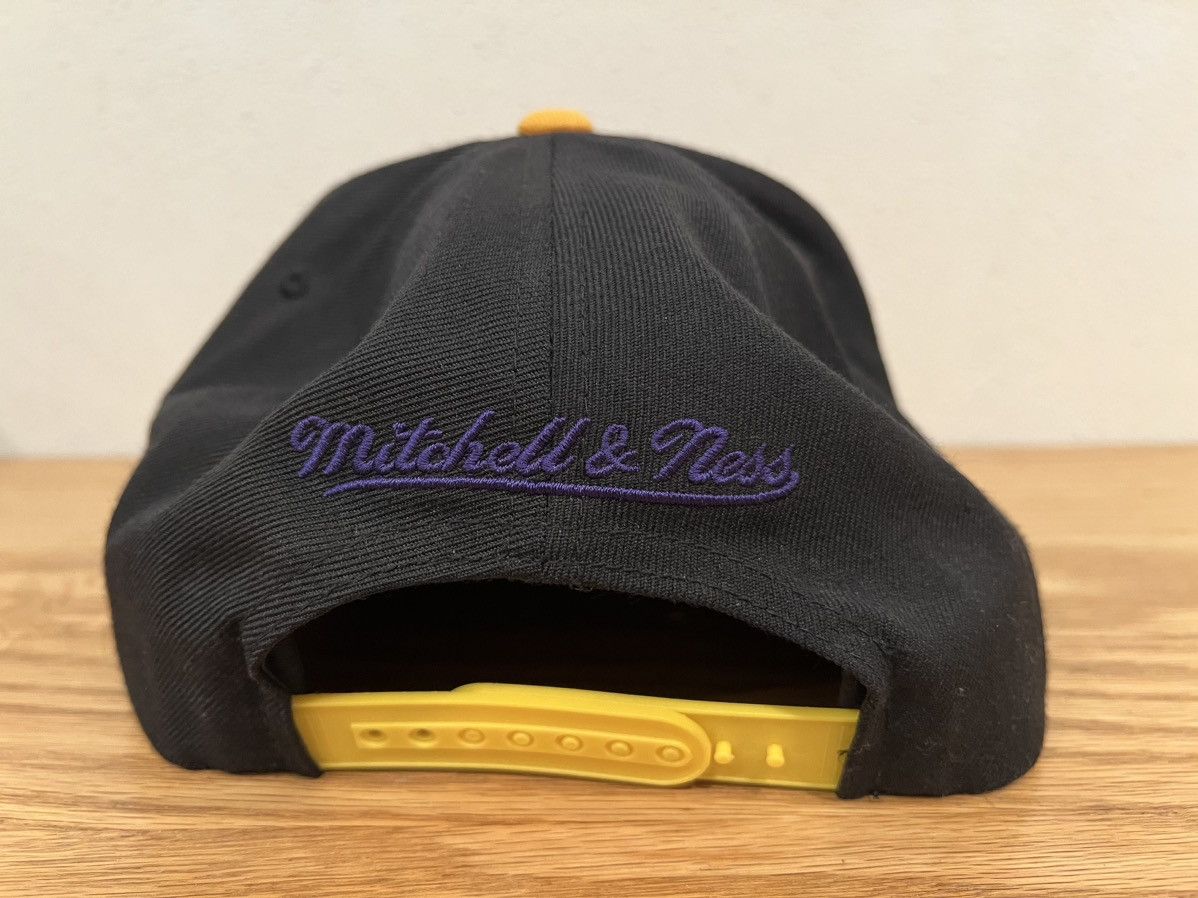 Mitchell & Ness × NBA Mitchell Ness Lakers Upside Down Hat Size ONE SIZE - 3 Thumbnail
