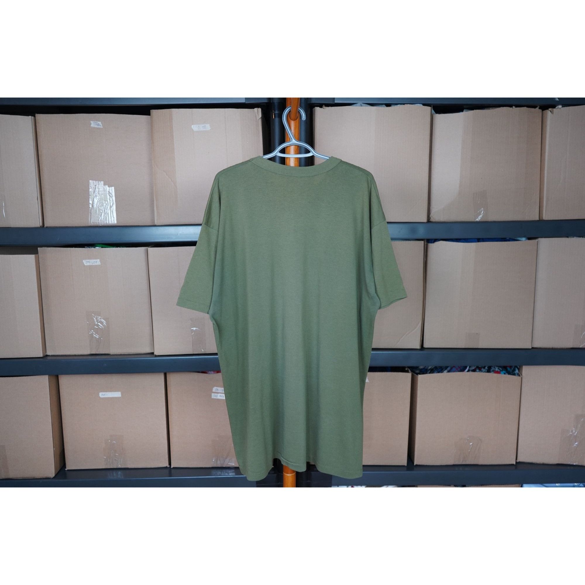 Vintage 90s RATM Star Olive Vintage Band Tshirt XXL #388 Size US XXL / EU 58 / 5 - 2 Thumbnail