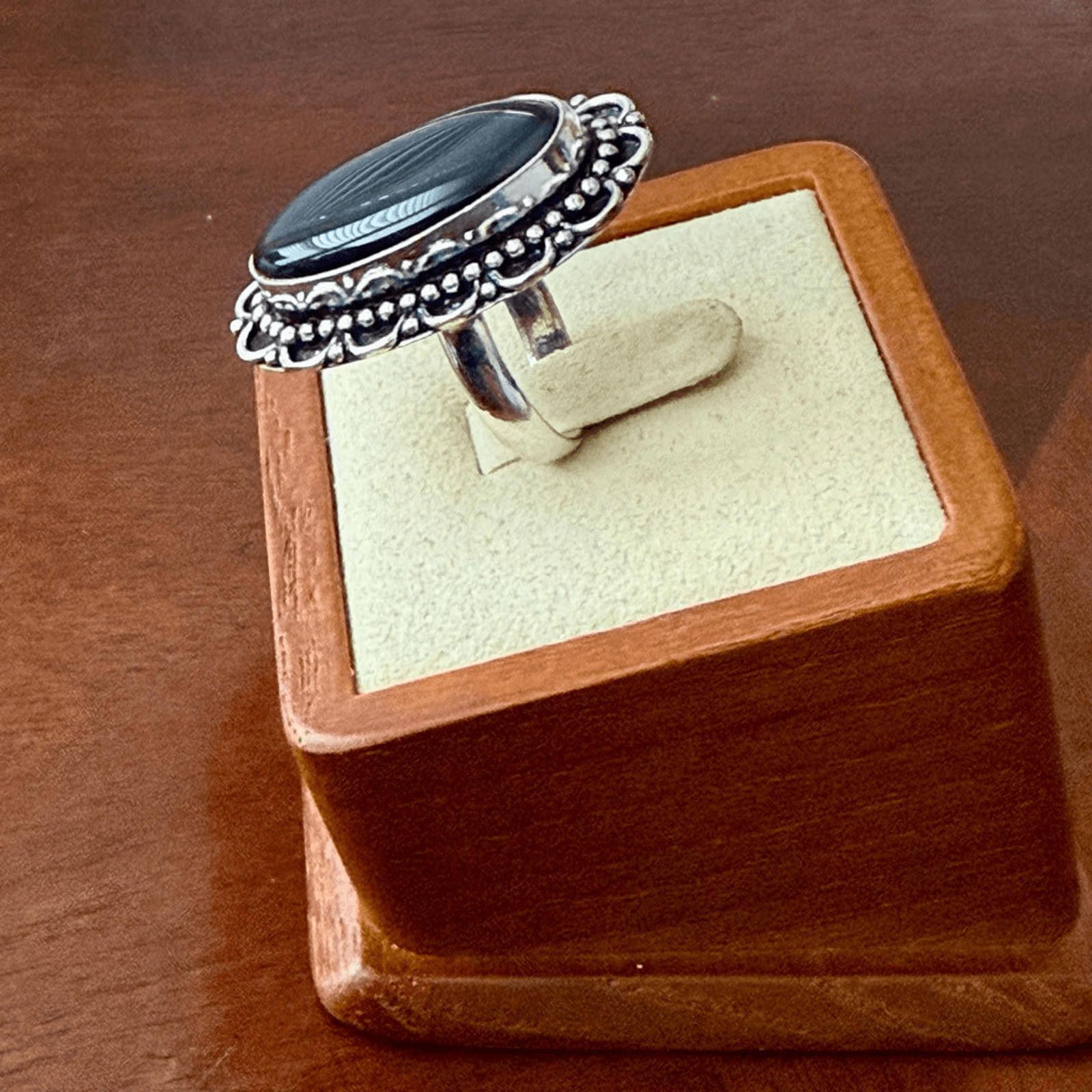 The Unbranded Brand Unique Oval Black Onyx Solitaire Sterling Silver Ring Sz 7 Size ONE SIZE - 3 Thumbnail