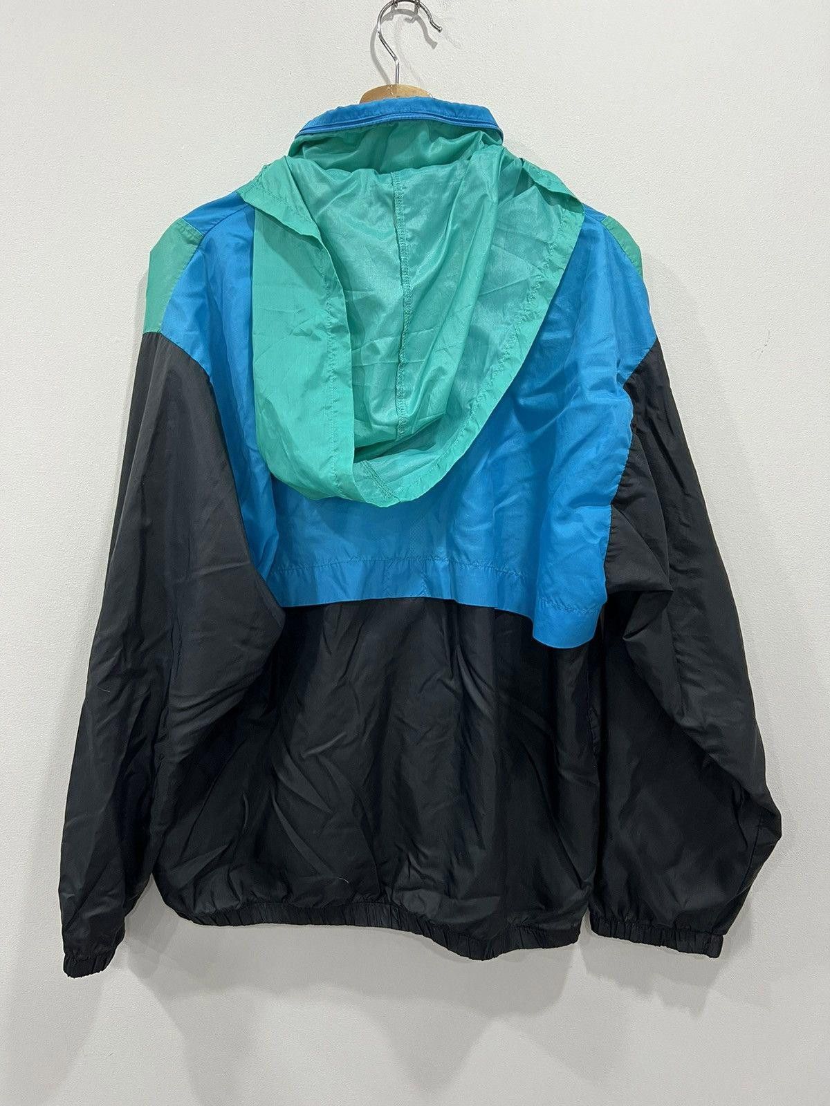 Vintage Vintage Reebok Windbreaker jacket Size US L / EU 52-54 / 3 - 4 Thumbnail