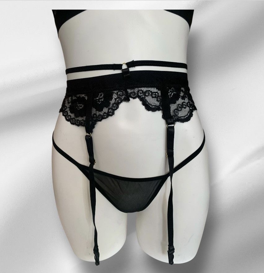 Designer NWOT 3 Piece Lingerie Set Black Lace Small Size S / US 4 / IT 40 - 5 Thumbnail