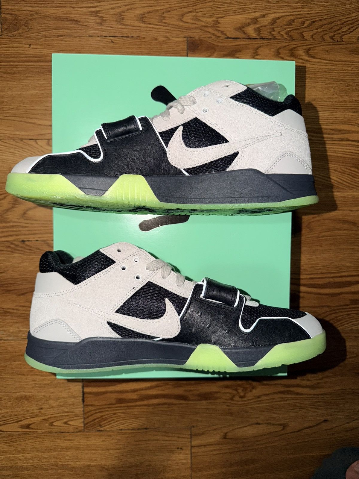 Nike × Travis Scott Jordan Jumpman Jack TR Travis Scott x Chase B Sz 10 Men’s Size US 10 / EU 43 - 2 Thumbnail