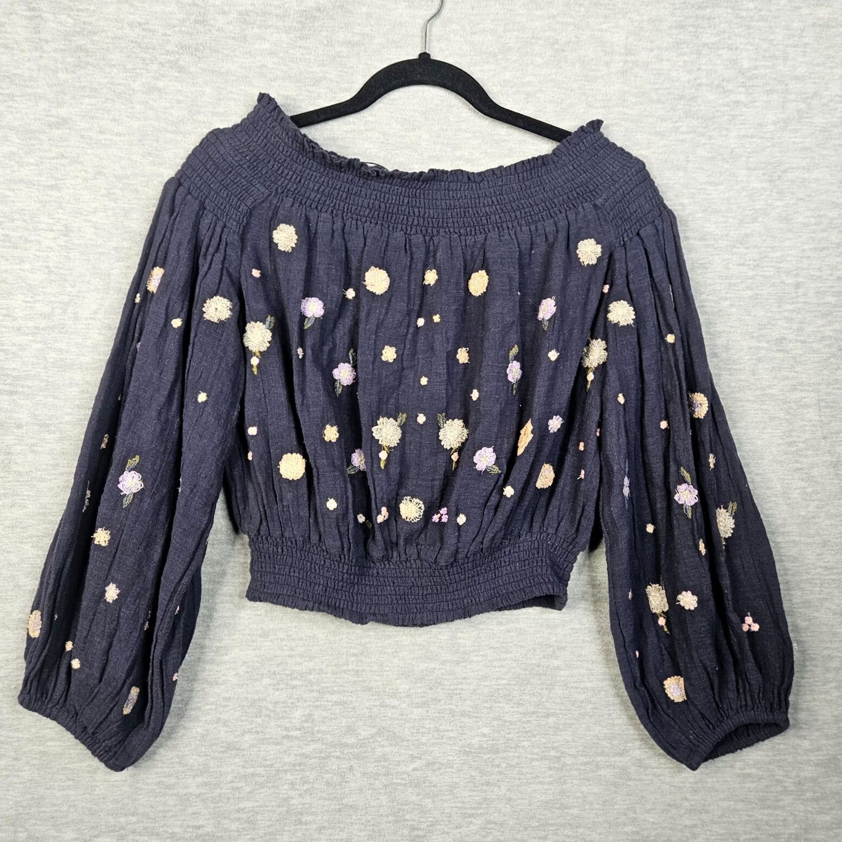 Free People Free People blouse Shirt Womens S Navy Floral Embroidered Off Shoulder Saachi Smocked Blue Cotton Blend Top Size S Size S / US 4 / IT 40 - 2 Thumbnail