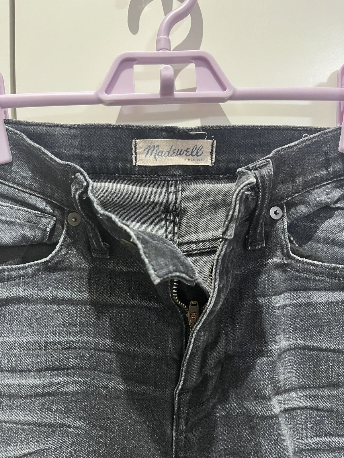 Madewell Charcoal madewell distressed high riser skinny jeans Size 27" / US 4 / IT 40 - 2 Thumbnail