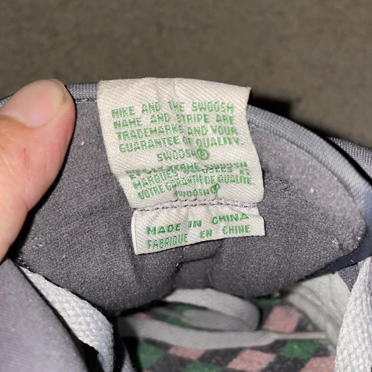 Nike Nike vintage 2003 grey green dunk shoe Size US 7.5 / EU 40-41 - 7 Thumbnail