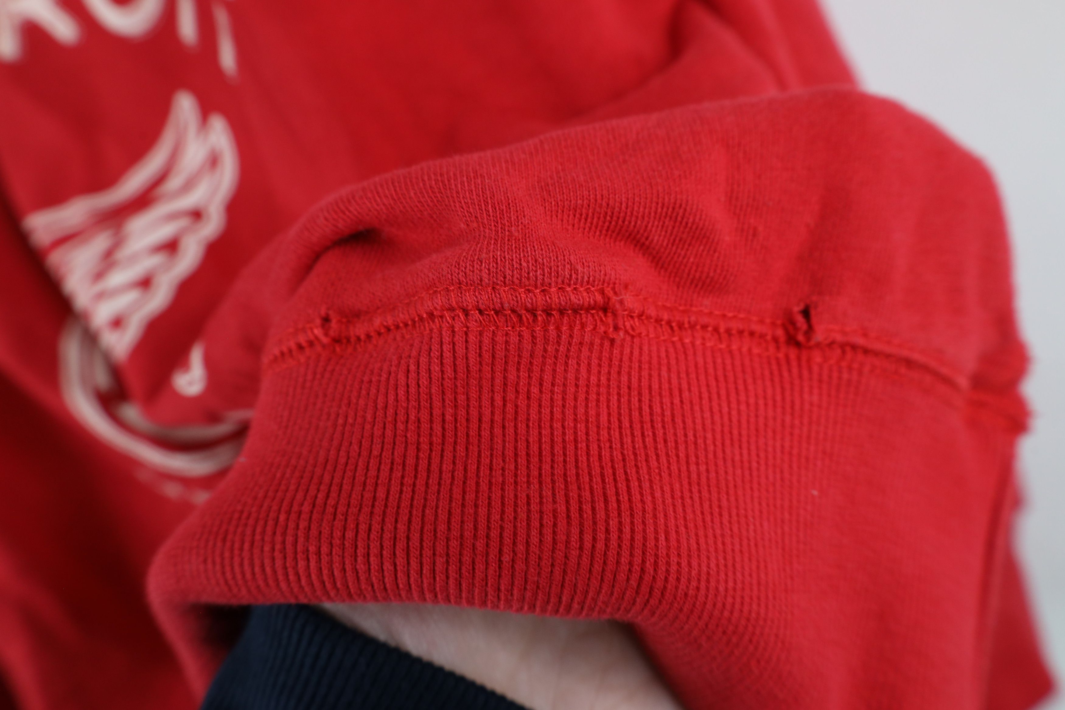 Vintage Vintage Spell Out Detroit Red Wings Hockey Sweatshirt Red Size XL / US 12-14 / IT 48-50 - 10 Thumbnail