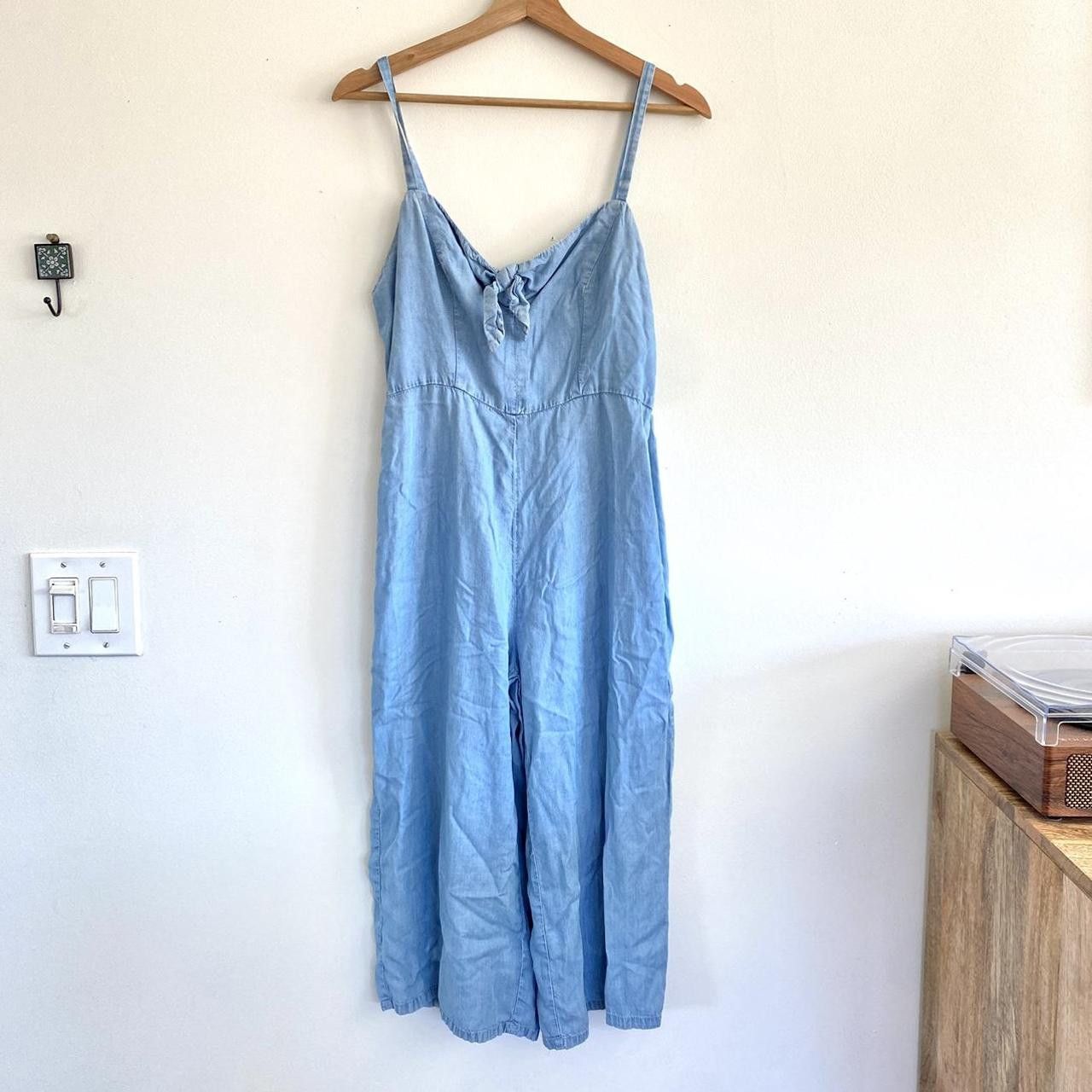 Old Navy OLD NAVY DENIM VINTAGE ROMPER SIZE MEDIUM PETITE Size 28" / US 6 / IT 42 - 2 Thumbnail