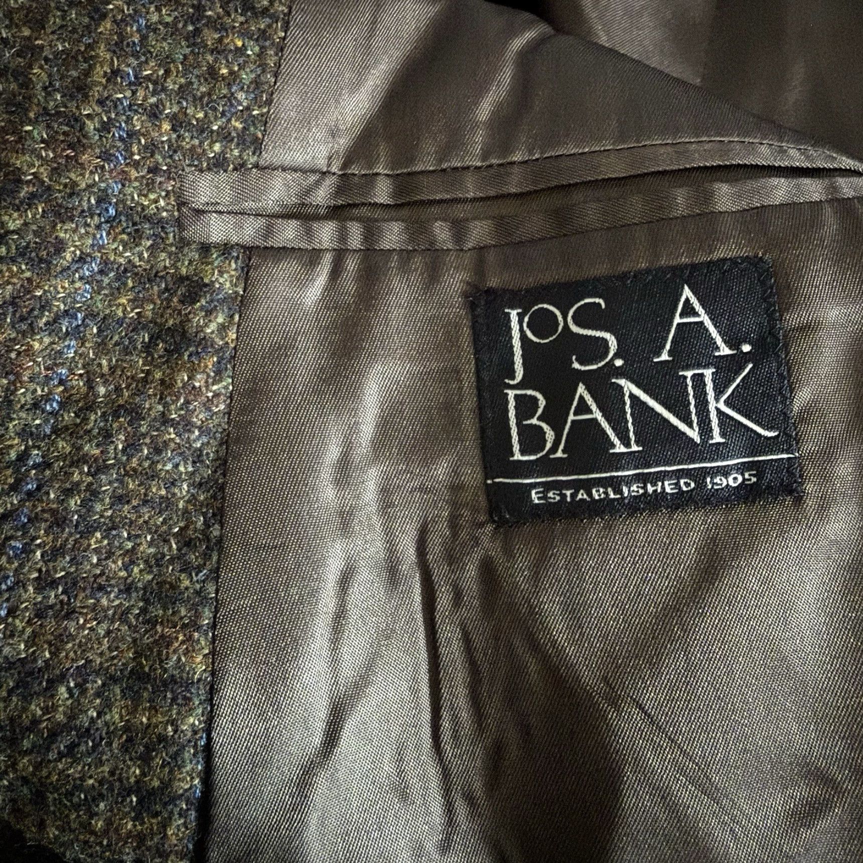 Jos. A. Bank VINTAGE Jos A Bank Sport Coat Jacket Brown Check Plaid Lambswool Cashmere 44R Two-Button Notch Lapel Single-Vented Classic Men Size US S / EU 44-46 / 1 - 7 Thumbnail