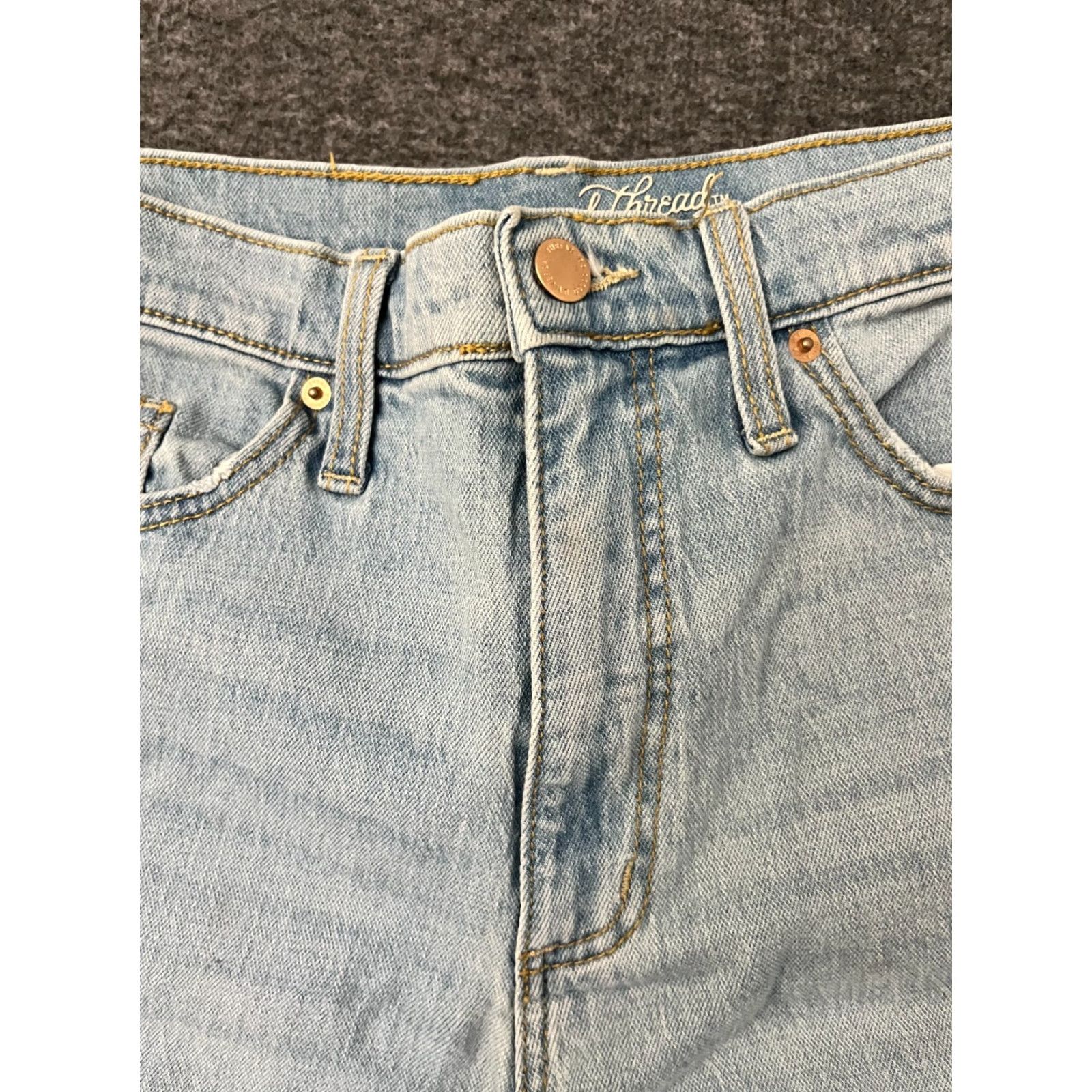 Vintage Universal Thread Women’s Jeans Category: Jeans Boyfriend Blue 8/29R Regular 28x24 5-Pocket Denim High Rise Button Zipper Comfortable Casual Size 30" / US 8 / IT 44 - 5 Thumbnail