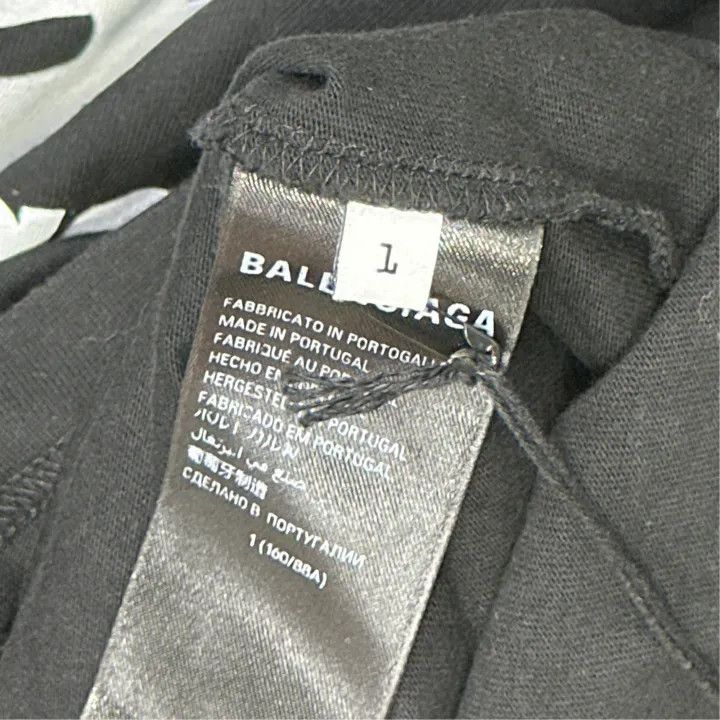 Balenciaga Balenciaga Balenciaga SS23 Graphic Print Loose TShirt -250 Size US XL / EU 56 / 4 - 5 Thumbnail