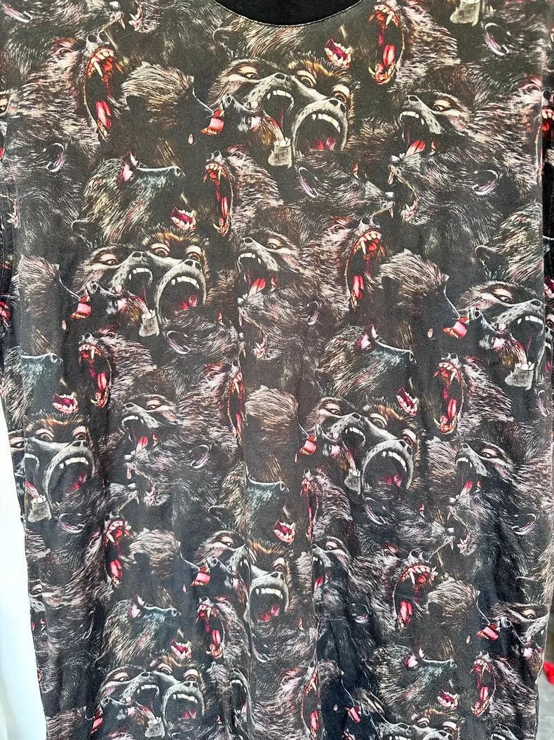Givenchy Givenchy Givenchy Printed Short Sleeve TShirt -2507 Size US S / EU 44-46 / 1 - 2 Thumbnail