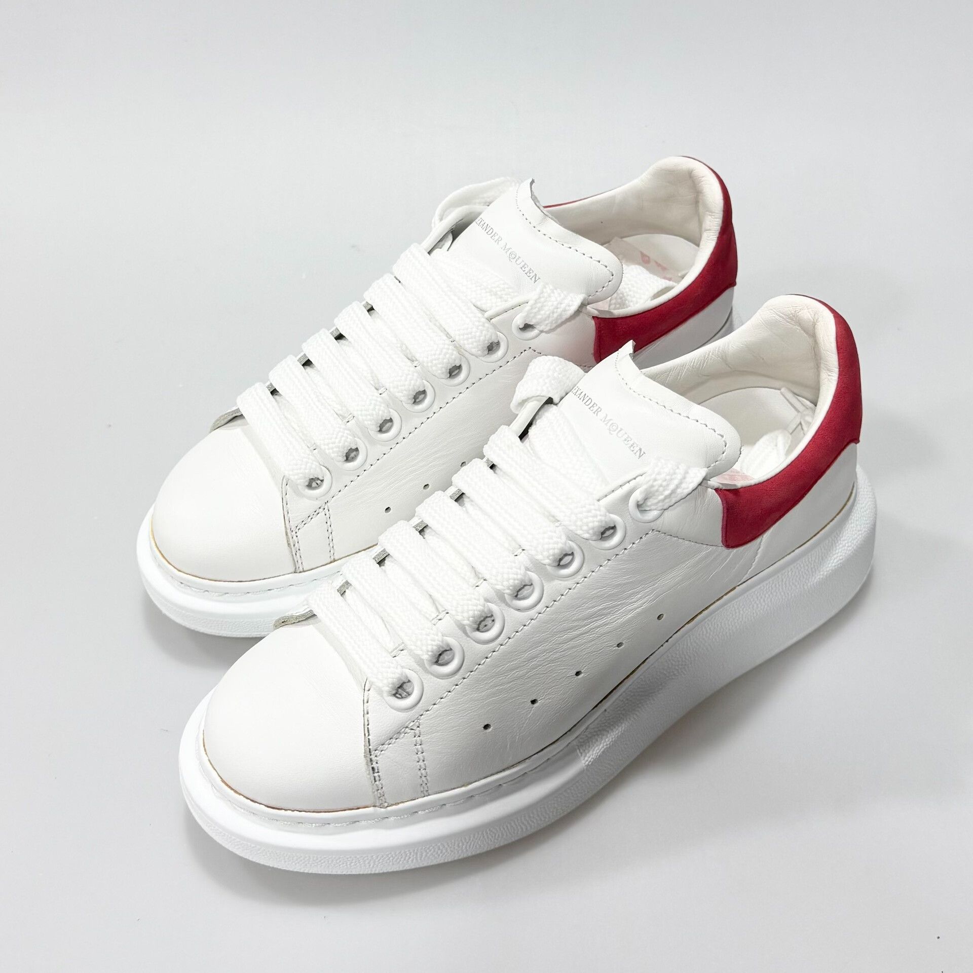 Alexander McQueen Alexander McQueen White Red Sneakers 36 Size US 5 / IT 35 - 1 Thumbnail