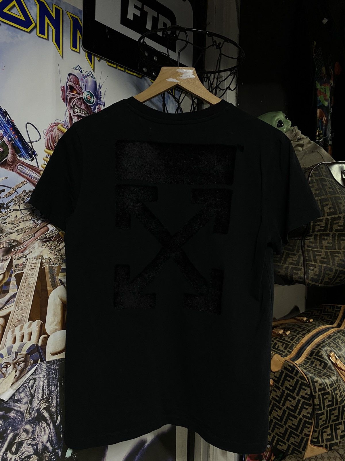 Off-White Off-White Virgil Abloh Fur Black Arrows T-Shirt Size Medium Size M / US 6-8 / IT 42-44 - 4 Thumbnail