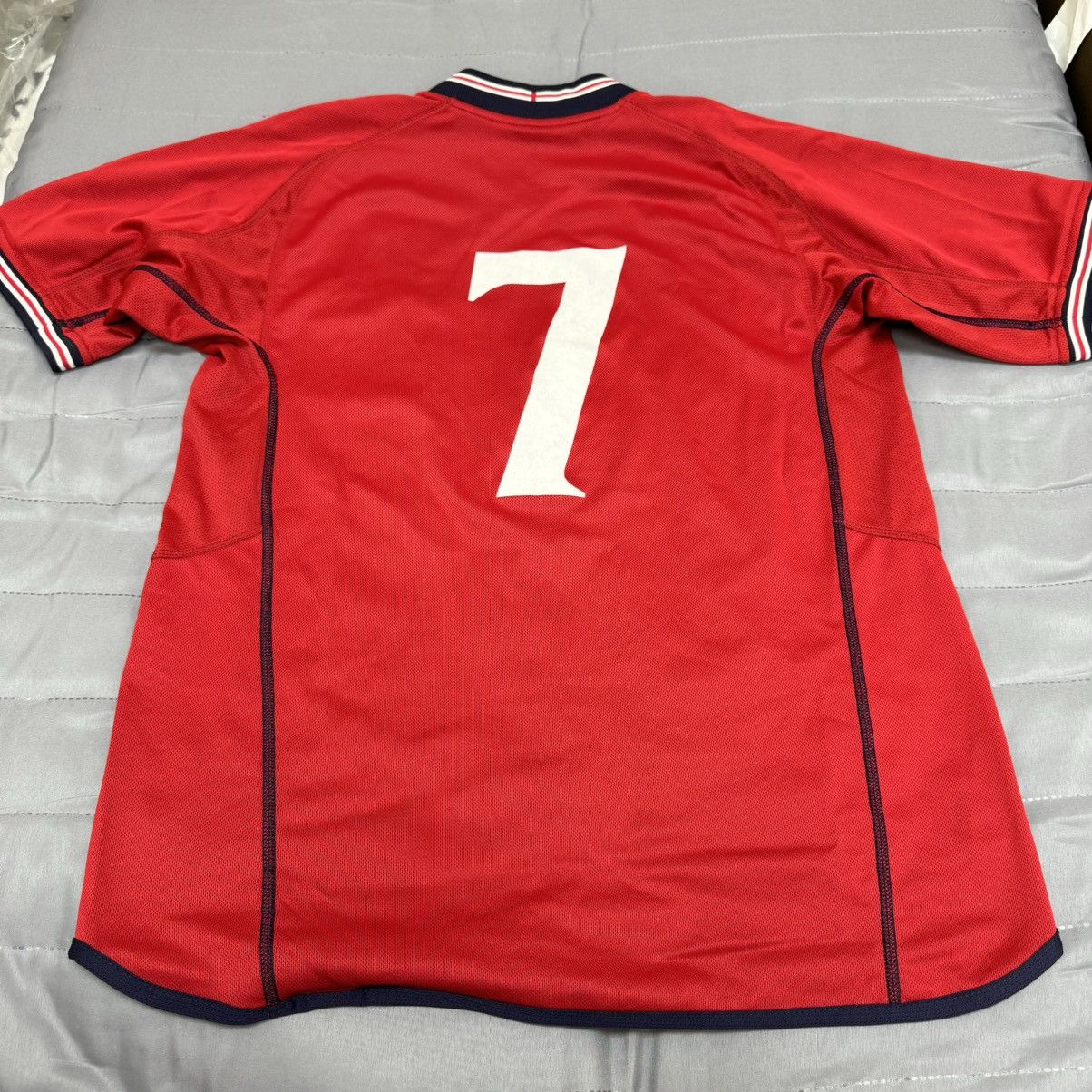 Umbro England 02/04 away set #7 Size US L / EU 52-54 / 3 - 3 Thumbnail