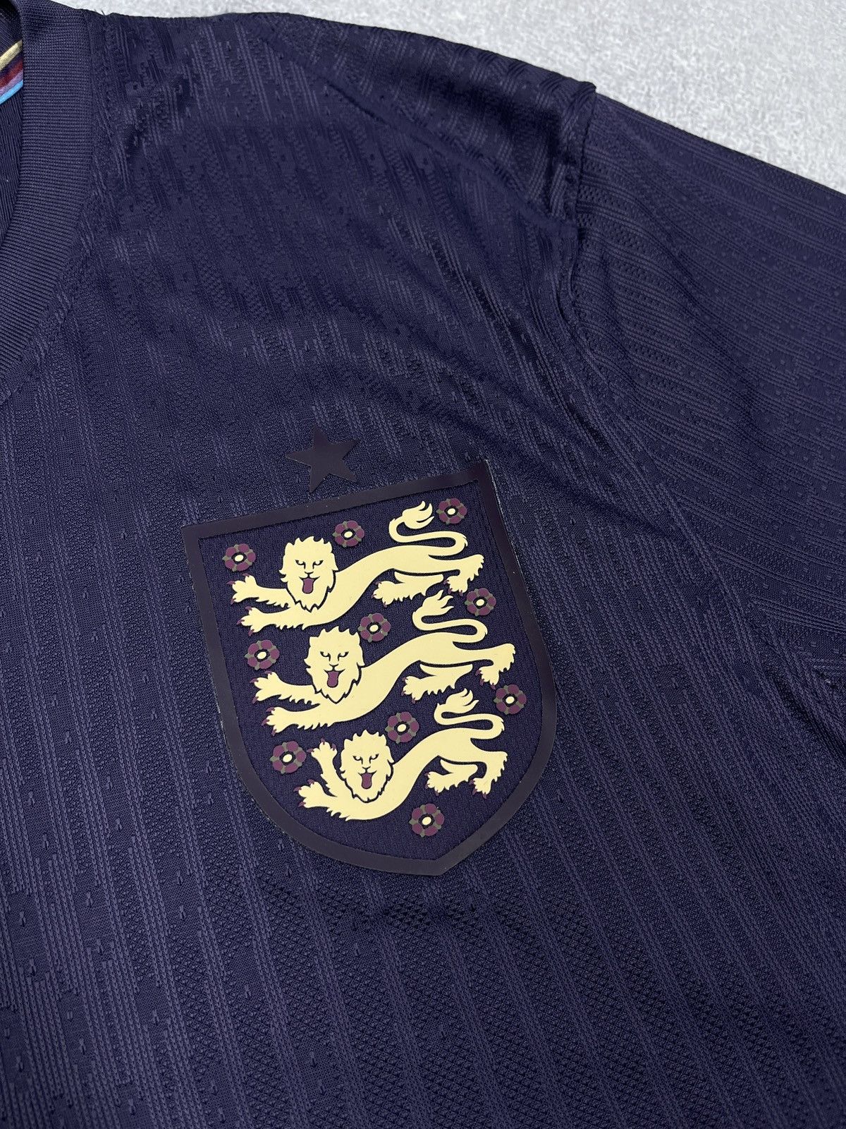 Nike Nike England 2024-2025 Grealish 7 Soccer Jersey Football Size US L / EU 52-54 / 3 - 8 Thumbnail