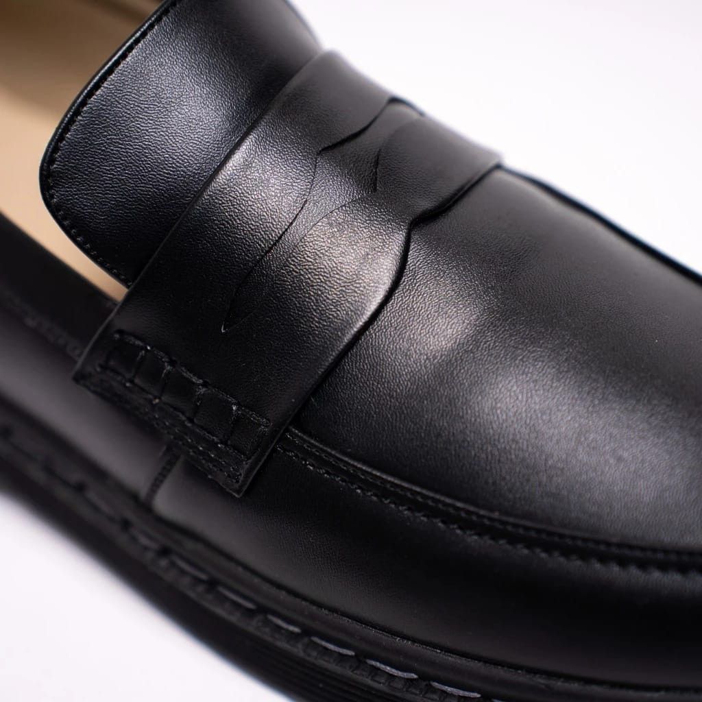 Genuine Leather Silane Loafer Shoes Leather Black Size US 10 / EU 43 - 3 Thumbnail