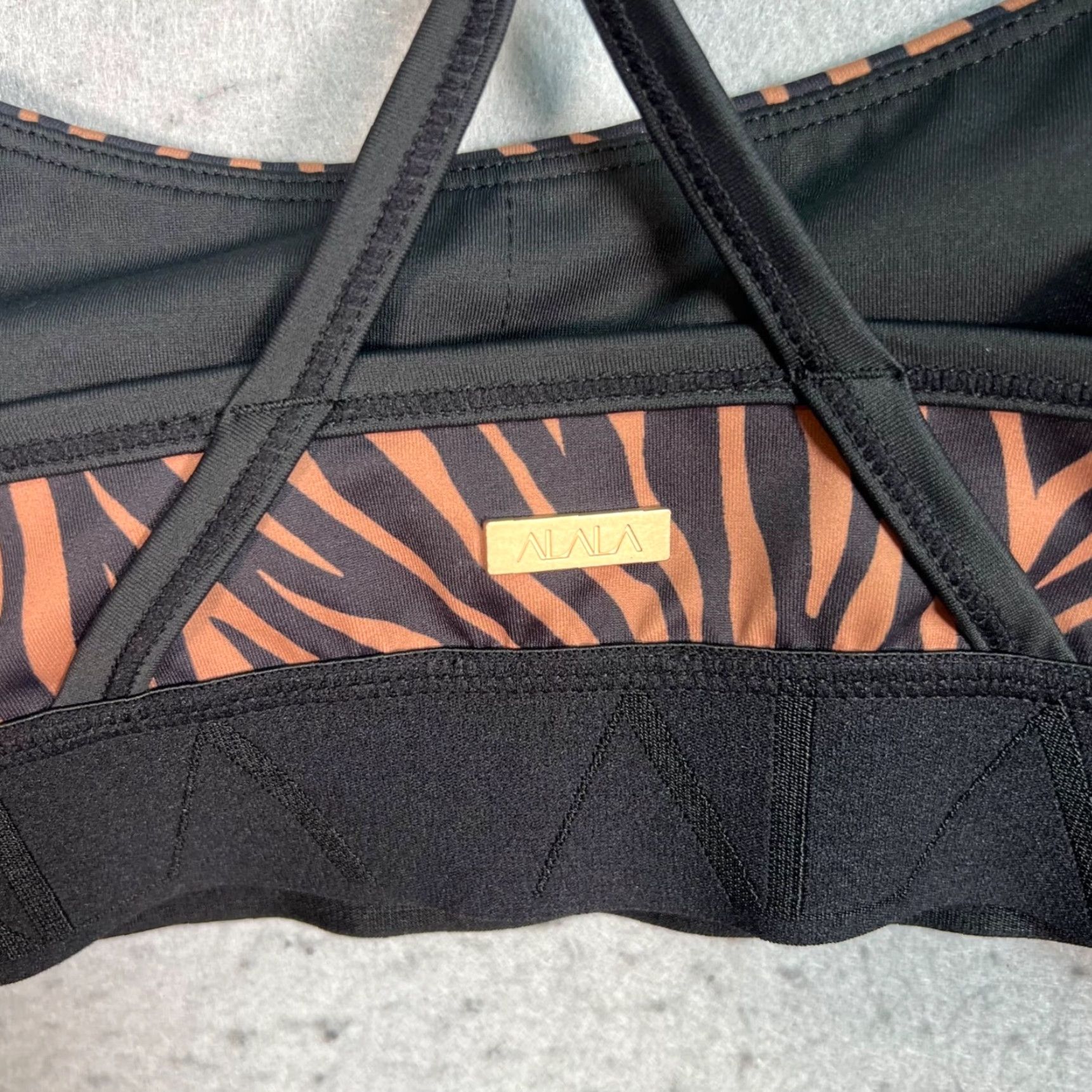 Vintage Alala Zebra Print Strappy Sports Bra Small Black & Brown Stretchy Activewear Top Womens Size S / US 4 / IT 40 - 6 Thumbnail