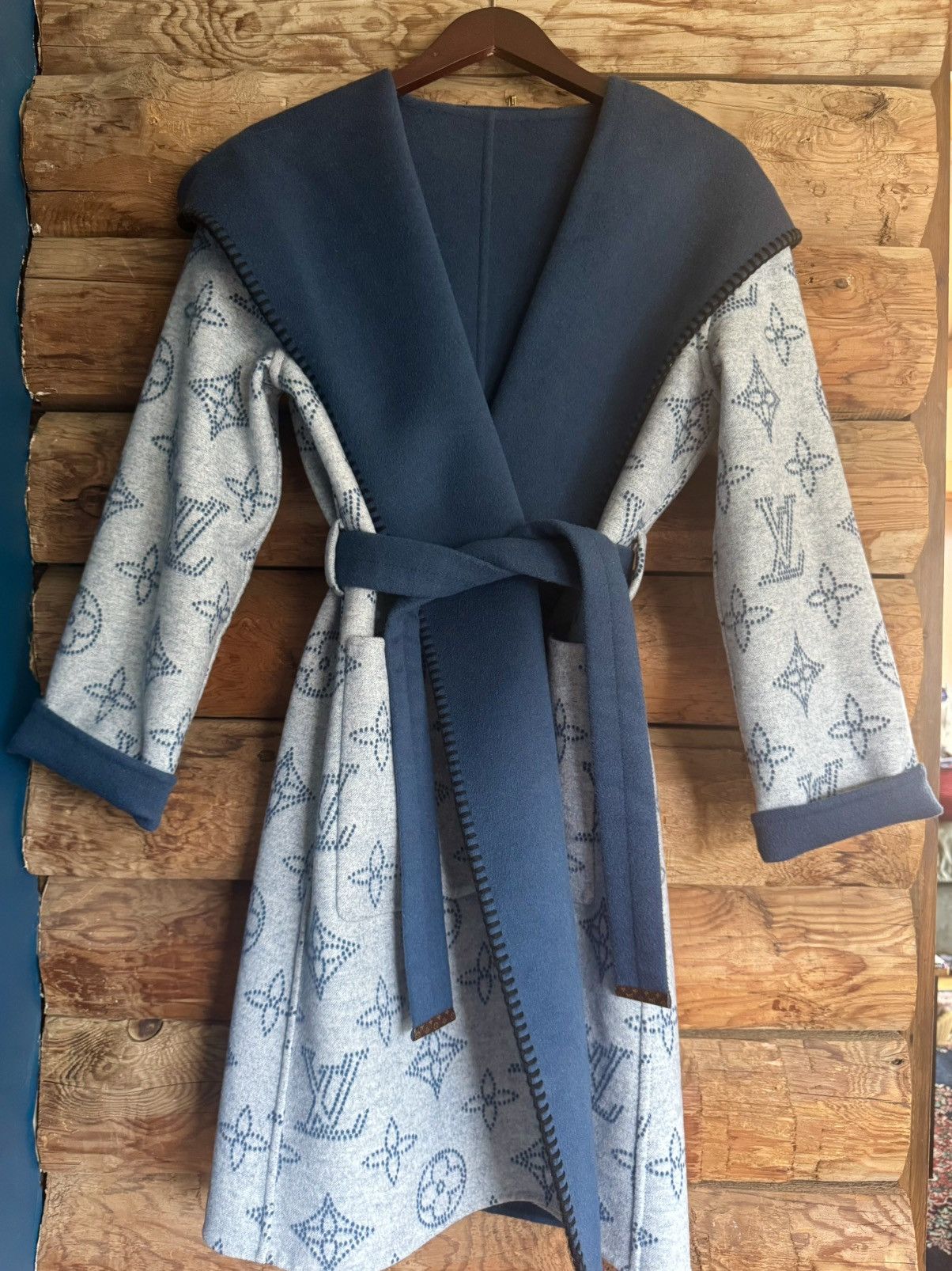 Louis Vuitton Hooded Reversible Louis Vuitton Coat Size M / US 6-8 / IT 42-44 - 4 Thumbnail