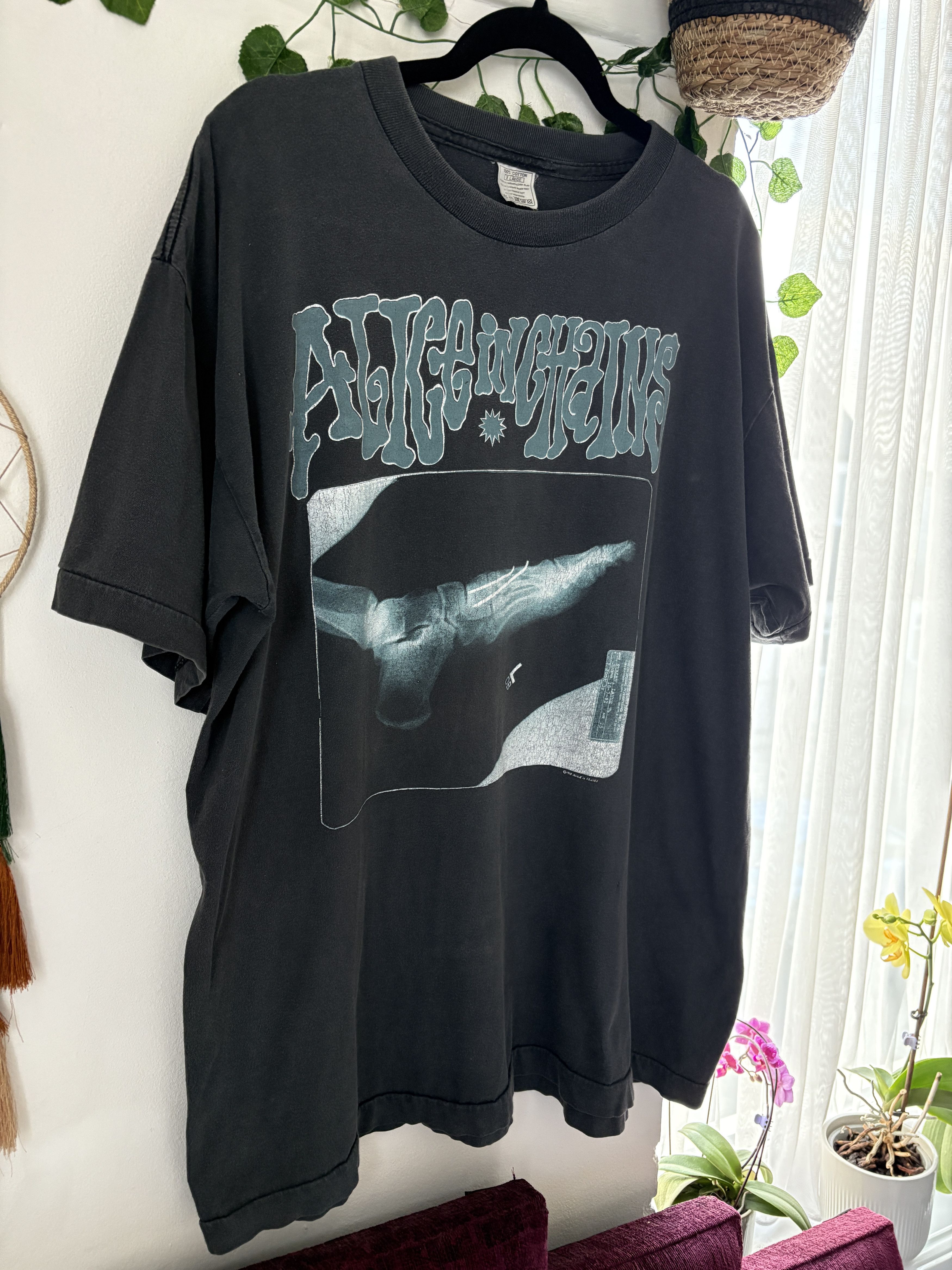 Band Tees Rare 90’s Vintage Alice in Chains X-Ray European Tour Shirt Size US XL / EU 56 / 4 - 4 Thumbnail