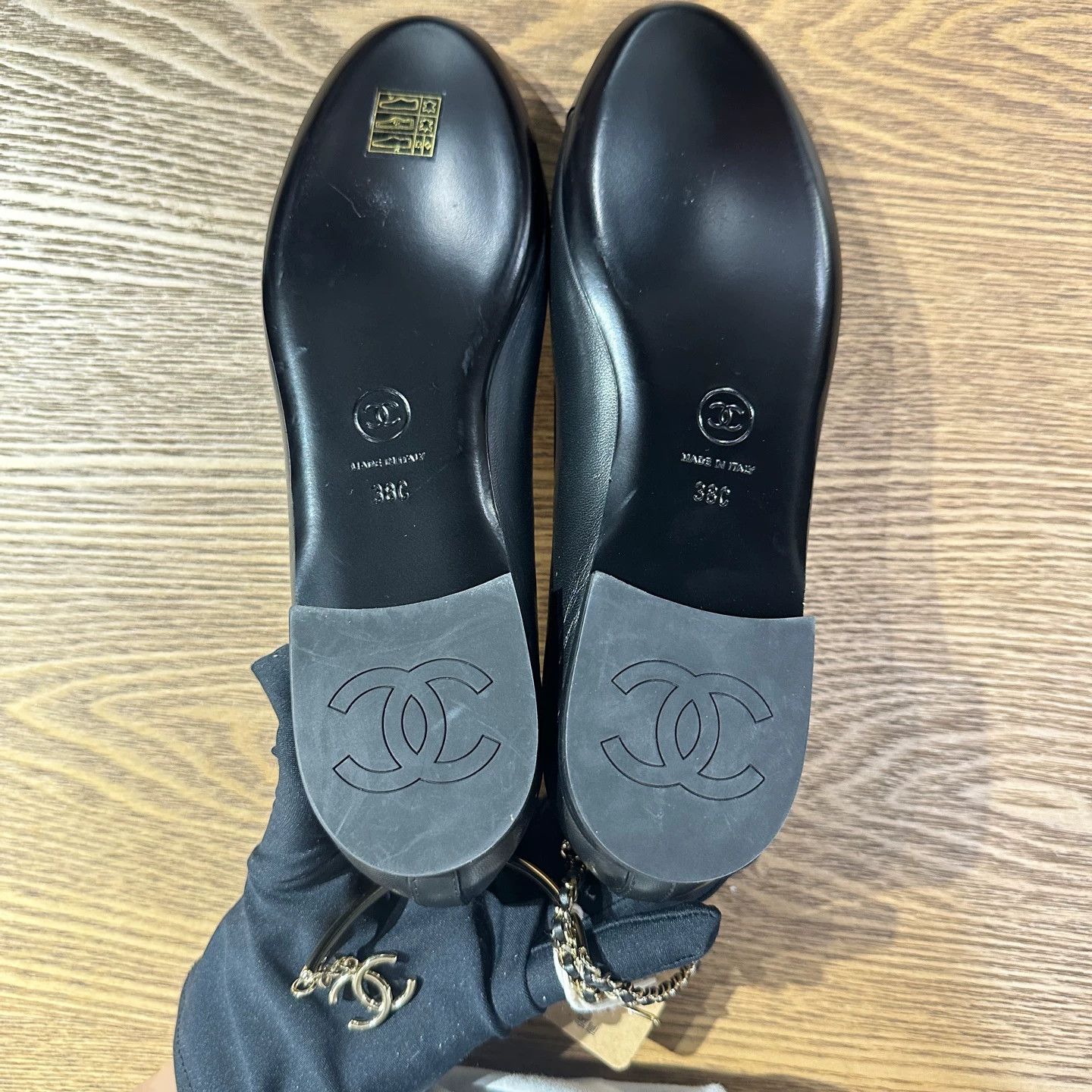 Chanel Chanel apr252 unused sheepskin gold chain flat women's 38 Size US 7.5 / IT 37.5 - 8 Thumbnail